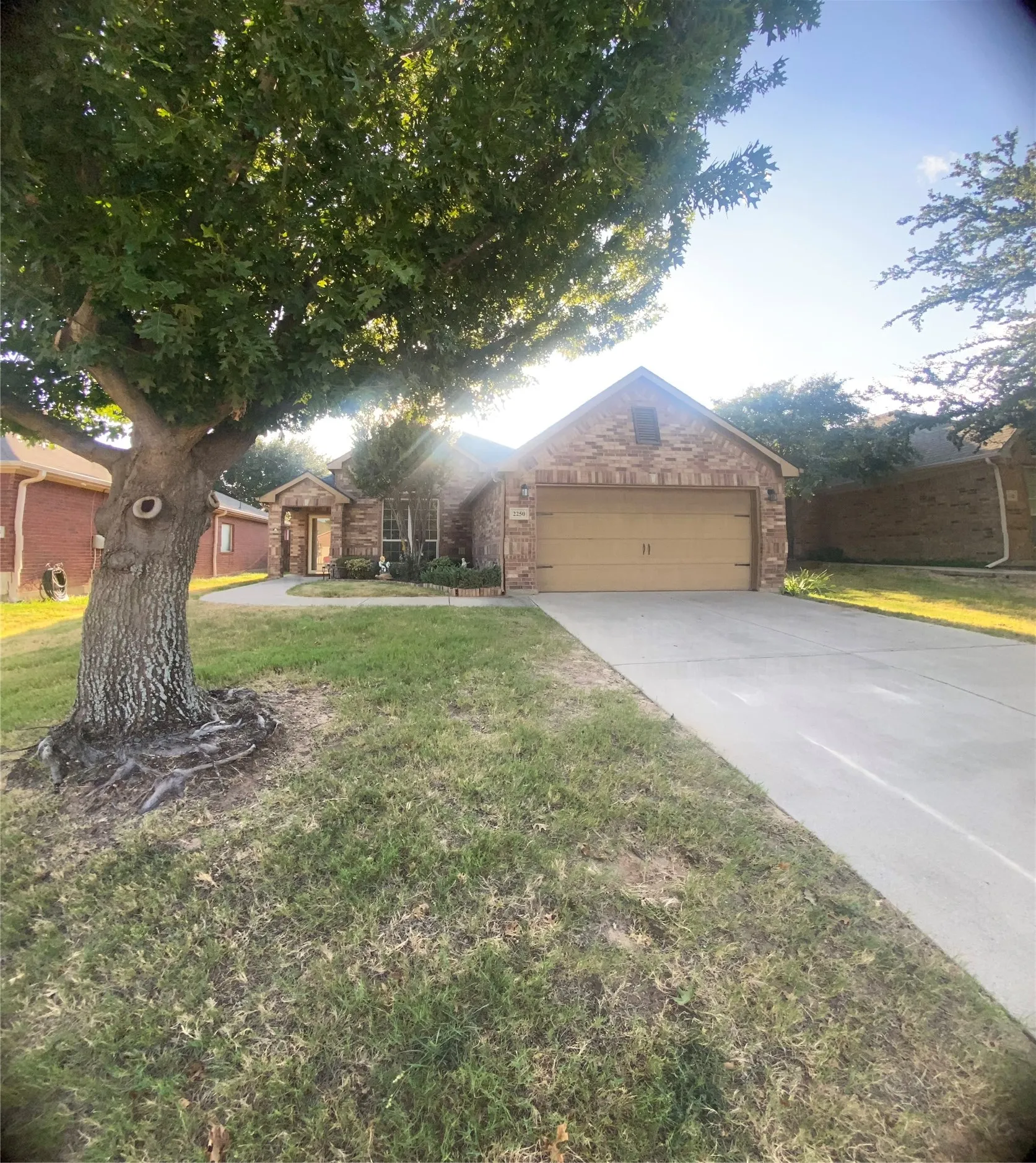 Single Family Residence For Sale in Parker County , 2250 Kaitlyn Drive, Weatherford, Texas 76087, 4 Bedroom, 2 Bathroom, 2 Garage spaces, 1,760 Sqft, built in 2008, mls#21359463, Real Estate Agent in Weatherford, Homes For Sale in Parker county, Homes For Sale in Weatherford, Realtor in Weatherford Texas, Real Estate Brokerage Independent Realty Texas, Luminita Cordes Realtor