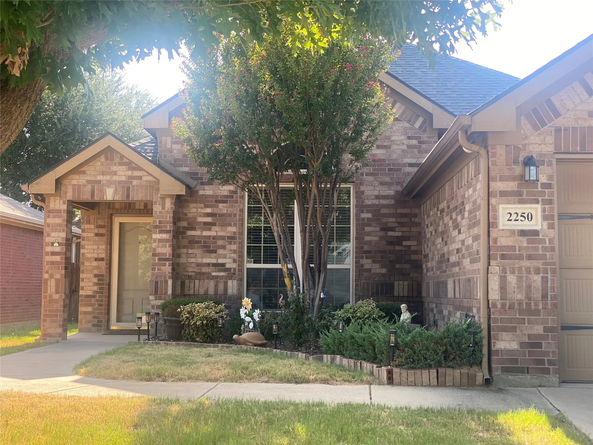 Single Family Residence For Sale in Parker County , 2250 Kaitlyn Drive, Weatherford, Texas 76087, 4 Bedroom, 2 Bathroom, 2 Garage spaces, 1,760 Sqft, built in 2008, mls#21359463, Real Estate Agent in Weatherford, Homes For Sale in Parker county, Homes For Sale in Weatherford, Realtor in Weatherford Texas, Real Estate Brokerage Independent Realty Texas, Luminita Cordes Realtor