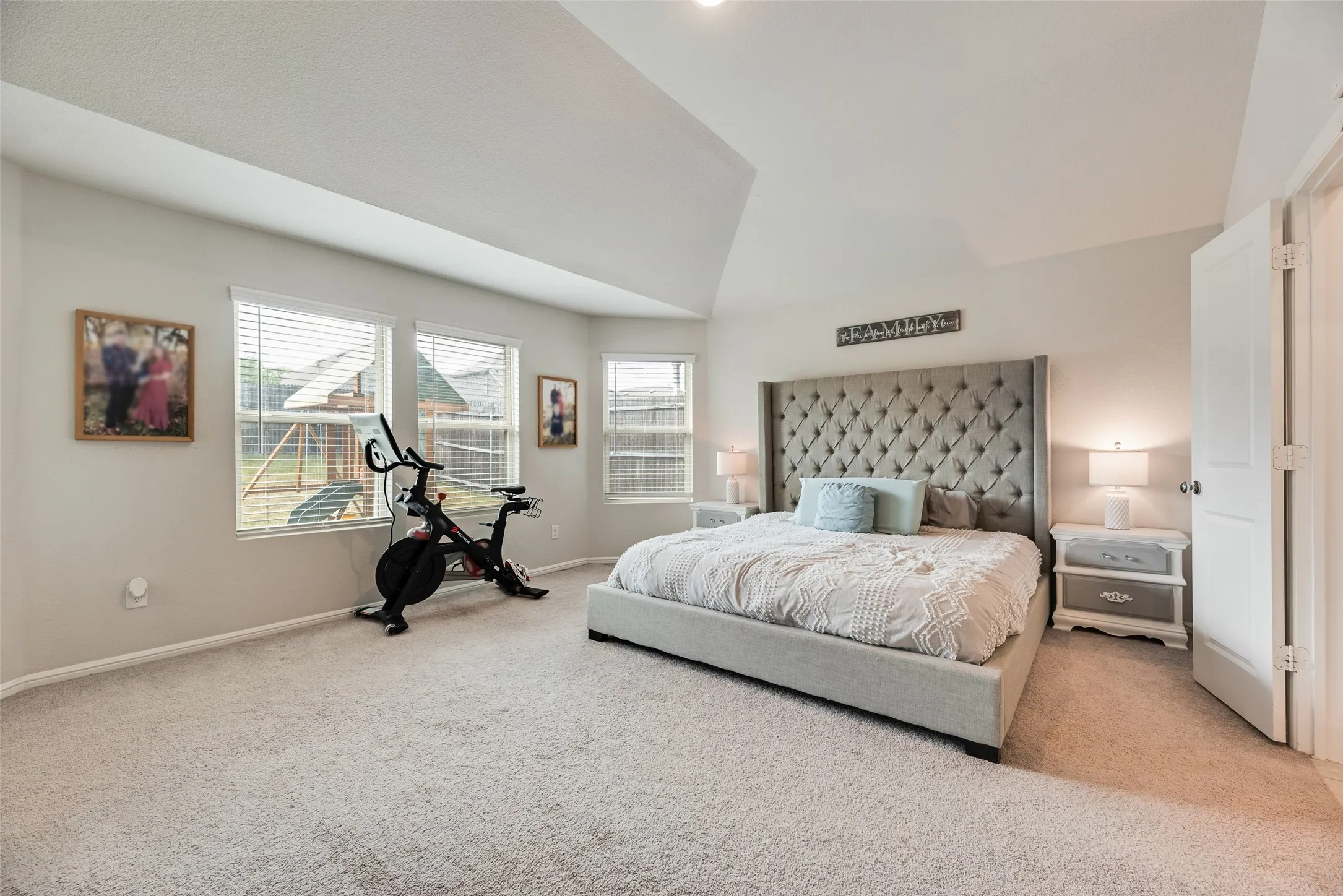 Single Family Residence For Sale in Collin County , 2107 Auburndale Avenue, Melissa, Texas 75454, 4 Bedroom, 2 Bathroom, 2 Garage spaces, 2,044 Sqft, built in 2019, mls#21358340, Real Estate Agent in Melissa, Homes For Sale in Collin county, Homes For Sale in Melissa, Realtor in Melissa Texas, Real Estate Brokerage Independent Realty Texas, Luminita Cordes Realtor