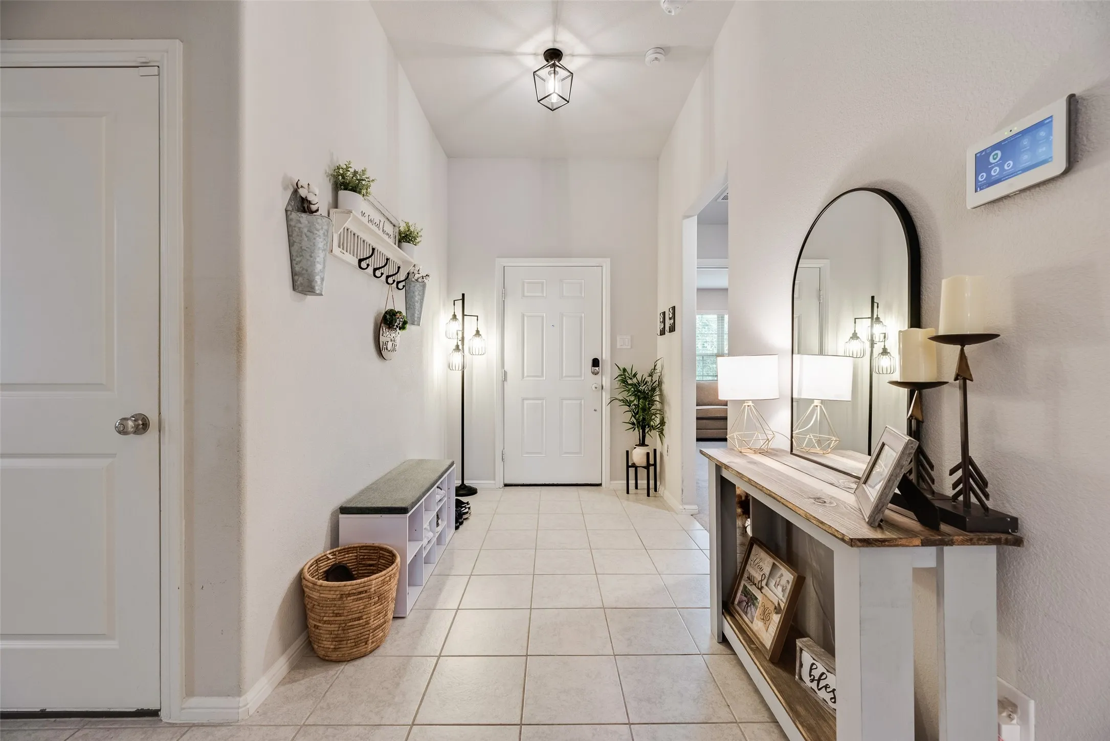 Single Family Residence For Sale in Collin County , 2107 Auburndale Avenue, Melissa, Texas 75454, 4 Bedroom, 2 Bathroom, 2 Garage spaces, 2,044 Sqft, built in 2019, mls#21358340, Real Estate Agent in Melissa, Homes For Sale in Collin county, Homes For Sale in Melissa, Realtor in Melissa Texas, Real Estate Brokerage Independent Realty Texas, Luminita Cordes Realtor