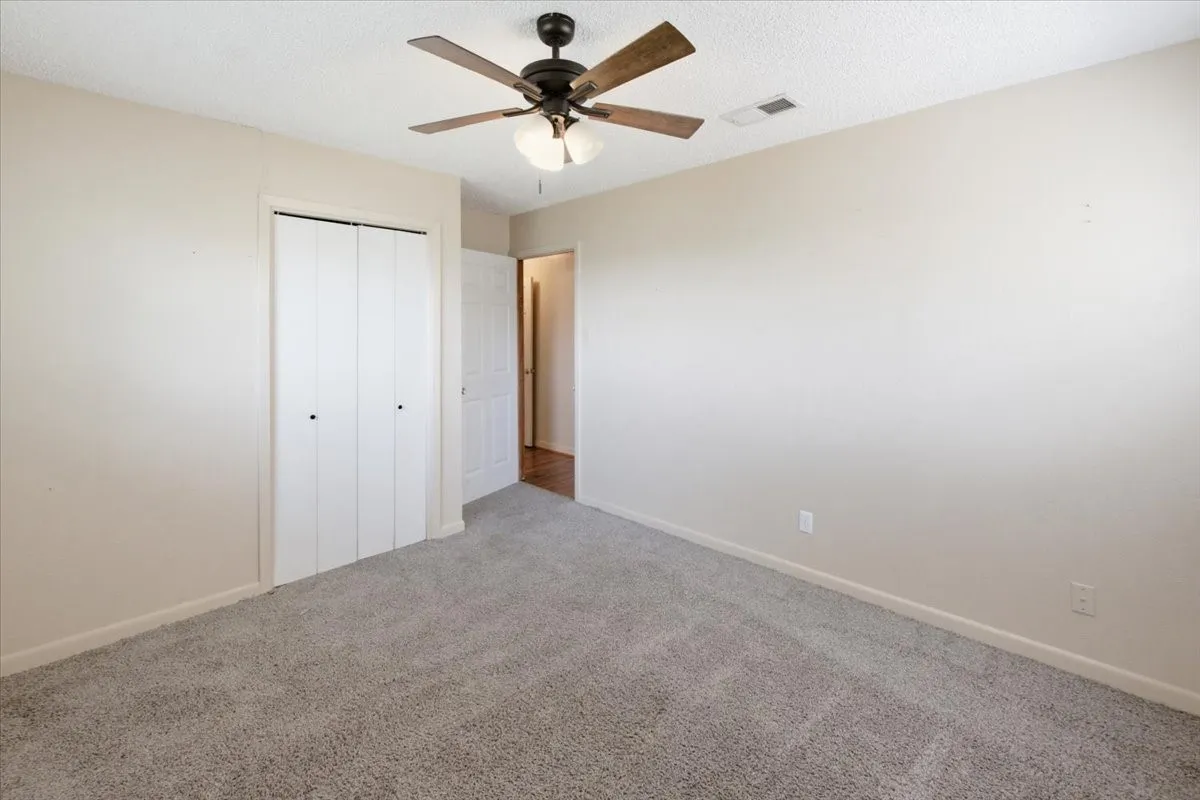 Single Family Residence For Sale in Falls County , 710 E Avenue A, Rosebud, Texas 76570, 4 Bedroom, 3 Bathroom, Garage spaces, 1,852 Sqft, built in 1960, mls#21354742, Real Estate Agent in Rosebud, Homes For Sale in Falls county, Homes For Sale in Rosebud, Realtor in Rosebud Texas, Real Estate Brokerage Independent Realty Texas, Luminita Cordes Realtor