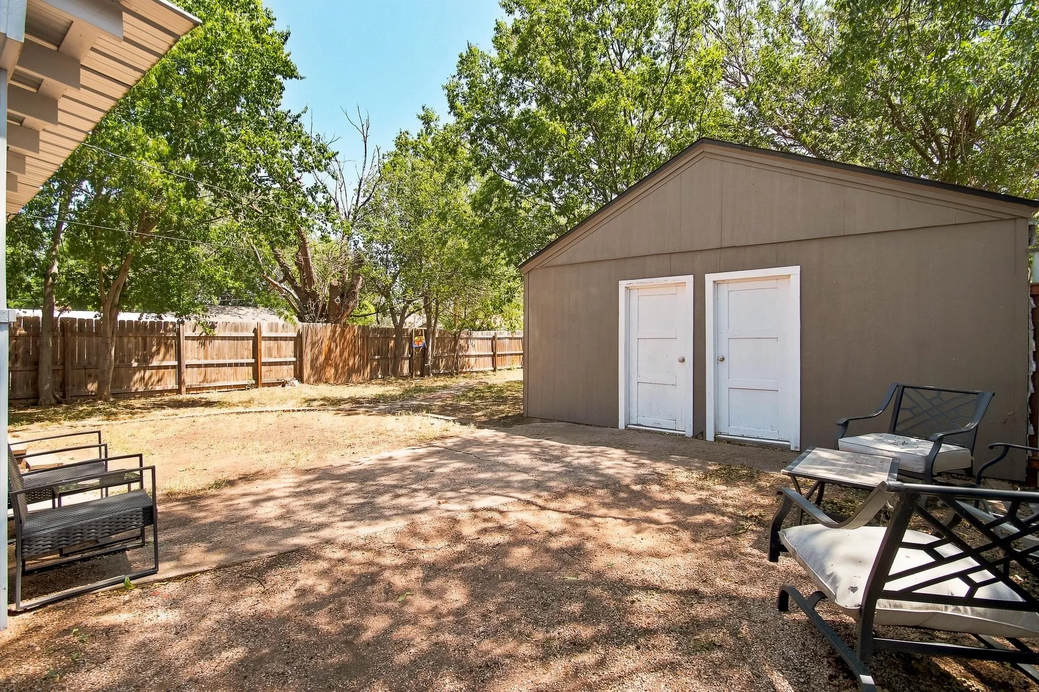 Single Family Residence For Sale in Taylor County , 1825 Sycamore Street, Abilene, Texas 79602, 2 Bedroom, 1 Bathroom, Garage spaces, 1,093 Sqft, built in 1942, mls#21357739, Real Estate Agent in Abilene, Homes For Sale in Taylor county, Homes For Sale in Abilene, Realtor in Abilene Texas, Real Estate Brokerage Independent Realty Texas, Luminita Cordes Realtor
