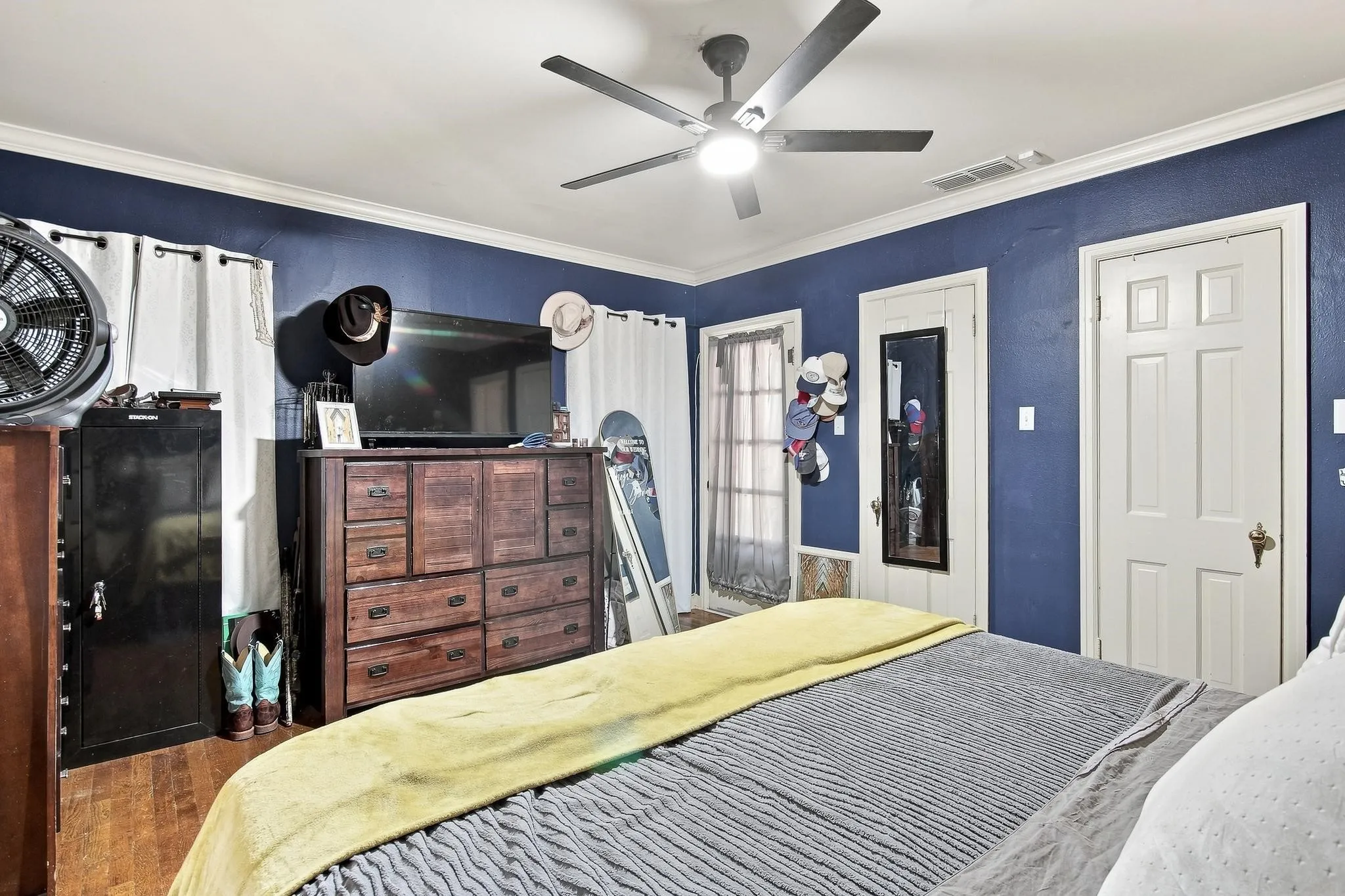 Single Family Residence For Sale in Taylor County , 1825 Sycamore Street, Abilene, Texas 79602, 2 Bedroom, 1 Bathroom, Garage spaces, 1,093 Sqft, built in 1942, mls#21357739, Real Estate Agent in Abilene, Homes For Sale in Taylor county, Homes For Sale in Abilene, Realtor in Abilene Texas, Real Estate Brokerage Independent Realty Texas, Luminita Cordes Realtor