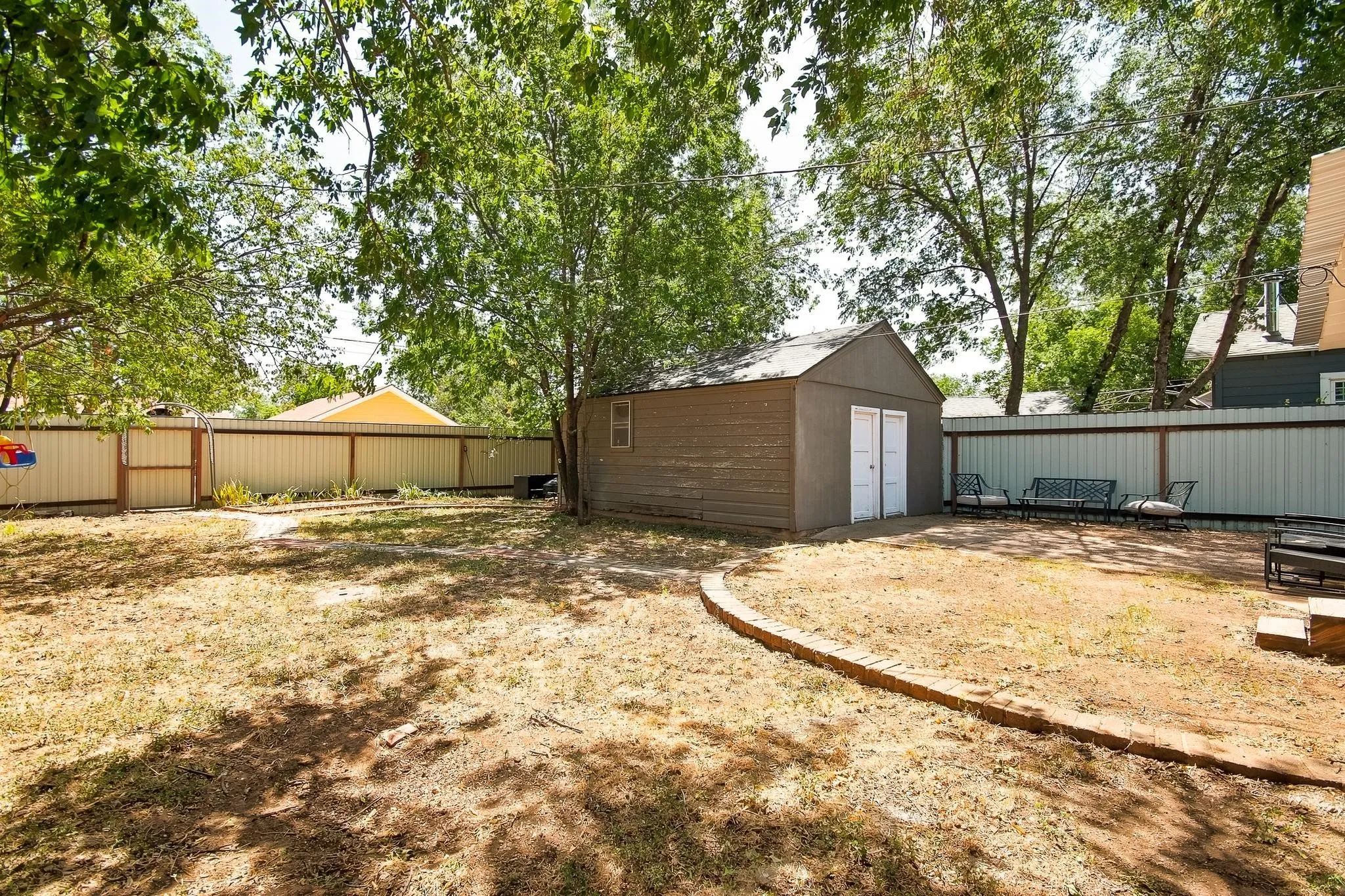 Single Family Residence For Sale in Taylor County , 1825 Sycamore Street, Abilene, Texas 79602, 2 Bedroom, 1 Bathroom, Garage spaces, 1,093 Sqft, built in 1942, mls#21357739, Real Estate Agent in Abilene, Homes For Sale in Taylor county, Homes For Sale in Abilene, Realtor in Abilene Texas, Real Estate Brokerage Independent Realty Texas, Luminita Cordes Realtor