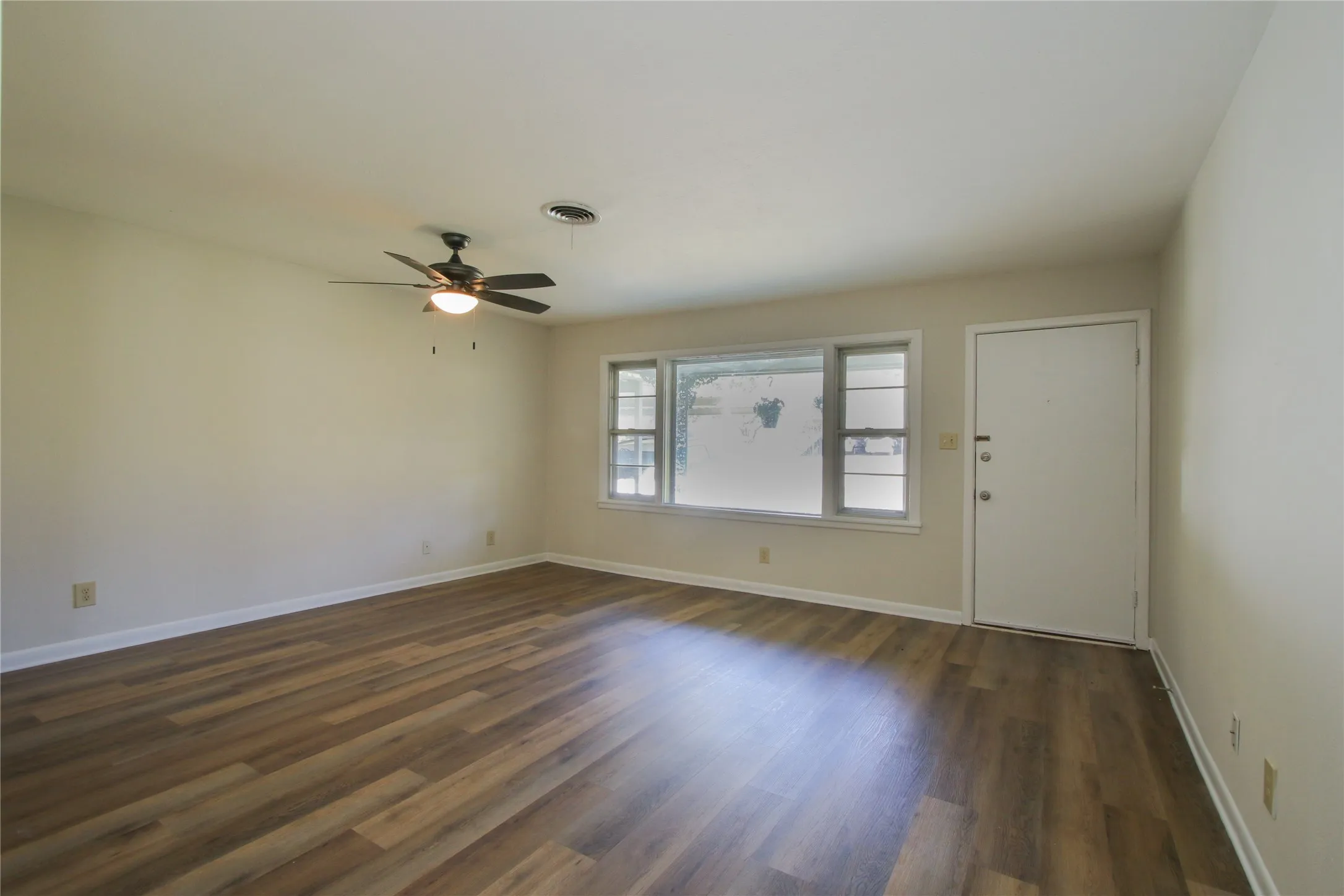 Living area vacant
