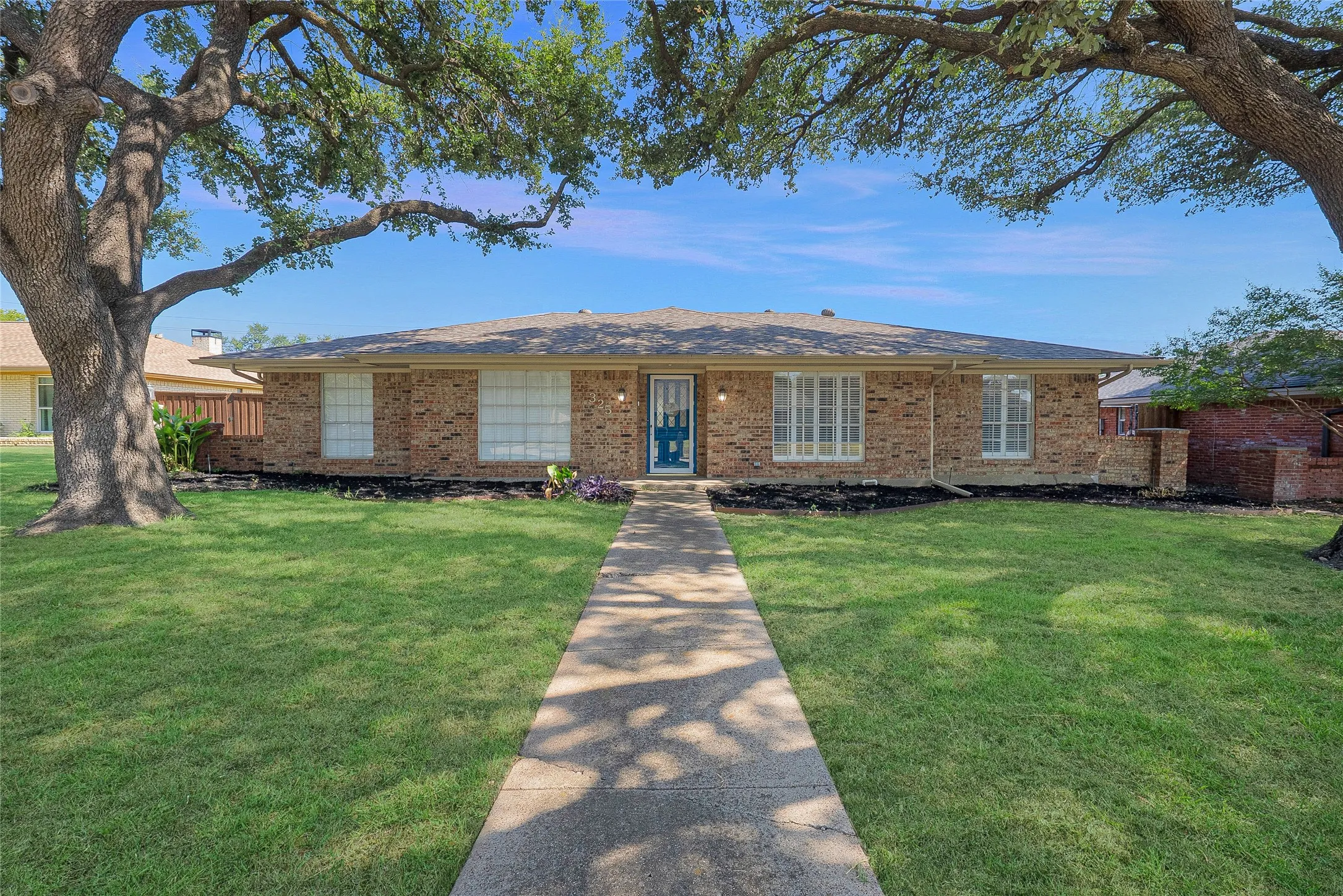 Single Family Residence For Sale in Collin County , 2325 Merrimac Drive, Plano, Texas 75075, 3 Bedroom, 2 Bathroom, 2 Garage spaces, 2,088 Sqft, built in 1973, mls#21341023, Real Estate Agent in Plano, Homes For Sale in Collin county, Homes For Sale in Plano, Realtor in Plano Texas, Real Estate Brokerage Independent Realty Texas, Luminita Cordes Realtor
