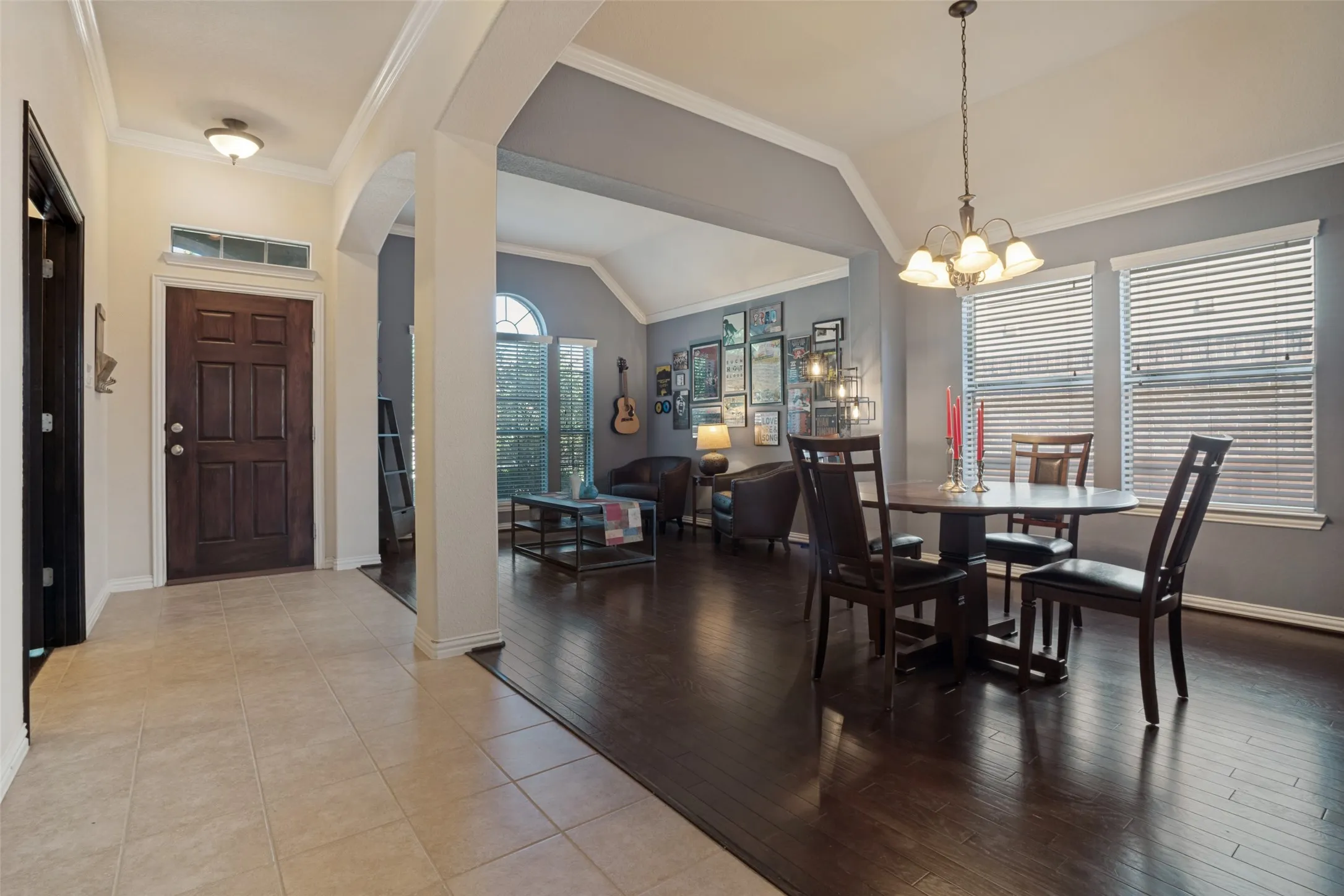 Secondary dining space