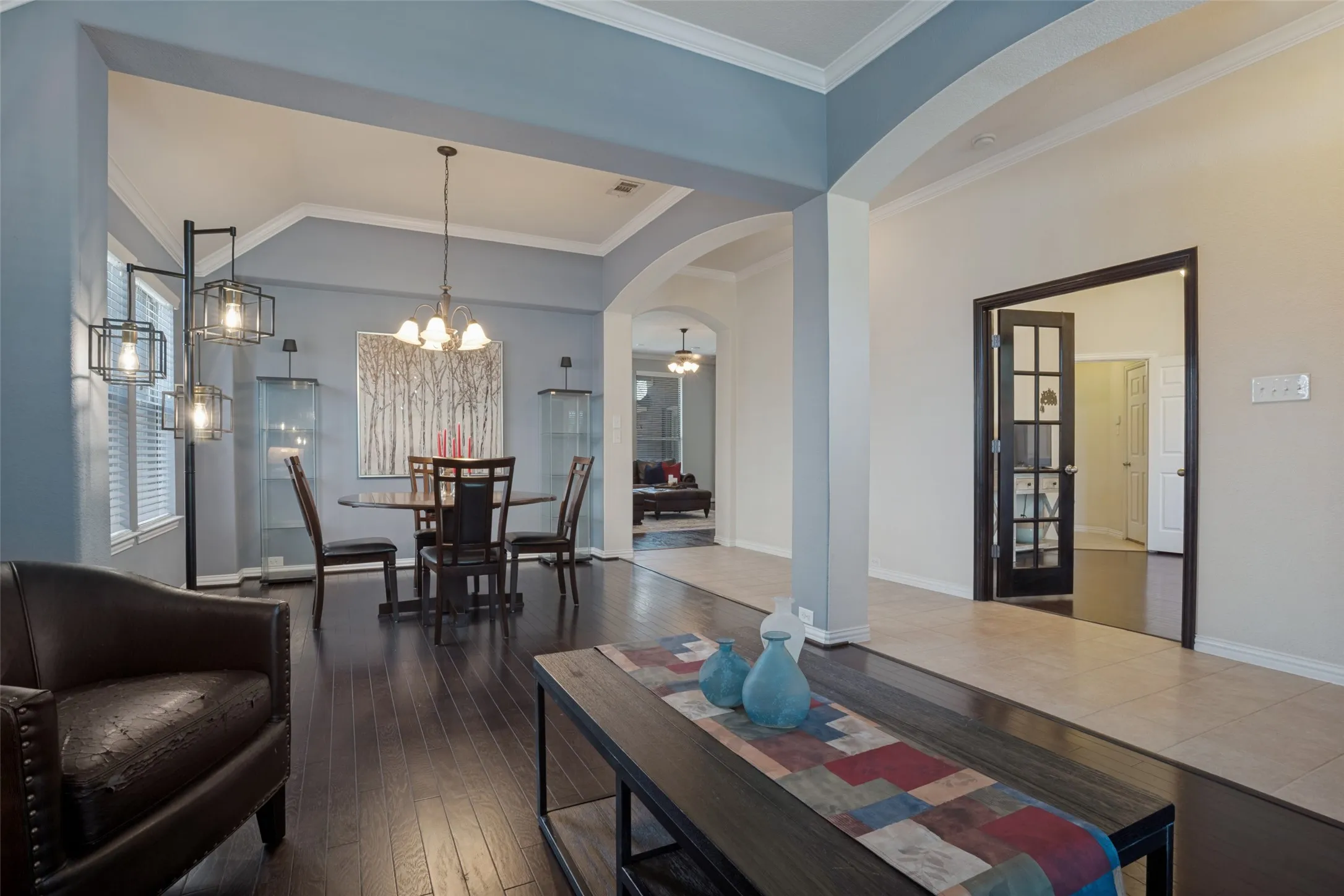 Single Family Residence For Sale in Denton County , 443 Brighton Street, Roanoke, Texas 76262, 4 Bedroom, 2 Bathroom, 1 Garage spaces, 2,246 Sqft, built in 2009, mls#21358981, Real Estate Agent in Roanoke, Homes For Sale in Denton county, Homes For Sale in Roanoke, Realtor in Roanoke Texas, Real Estate Brokerage Independent Realty Texas, Luminita Cordes Realtor