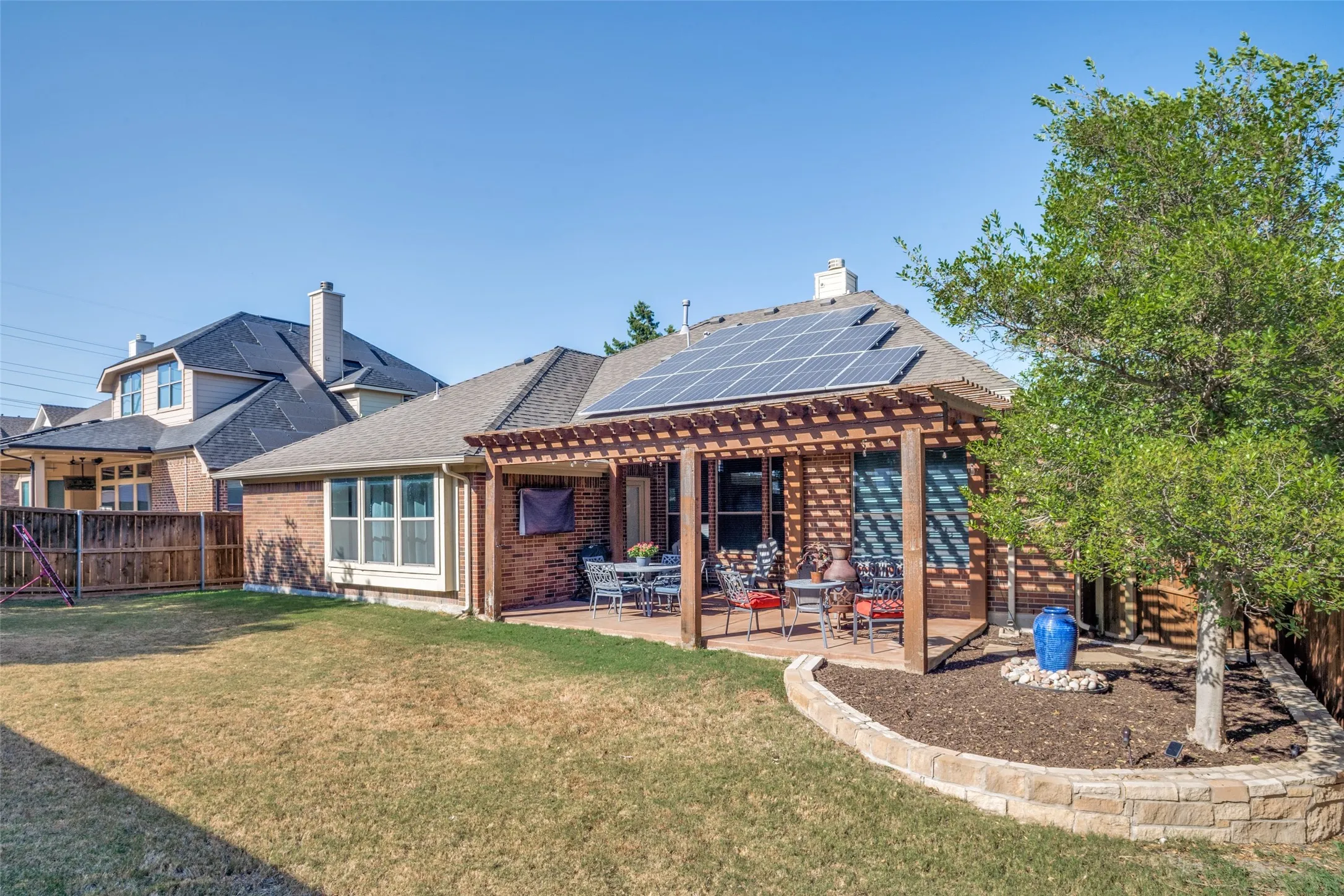 Single Family Residence For Sale in Denton County , 443 Brighton Street, Roanoke, Texas 76262, 4 Bedroom, 2 Bathroom, 1 Garage spaces, 2,246 Sqft, built in 2009, mls#21358981, Real Estate Agent in Roanoke, Homes For Sale in Denton county, Homes For Sale in Roanoke, Realtor in Roanoke Texas, Real Estate Brokerage Independent Realty Texas, Luminita Cordes Realtor