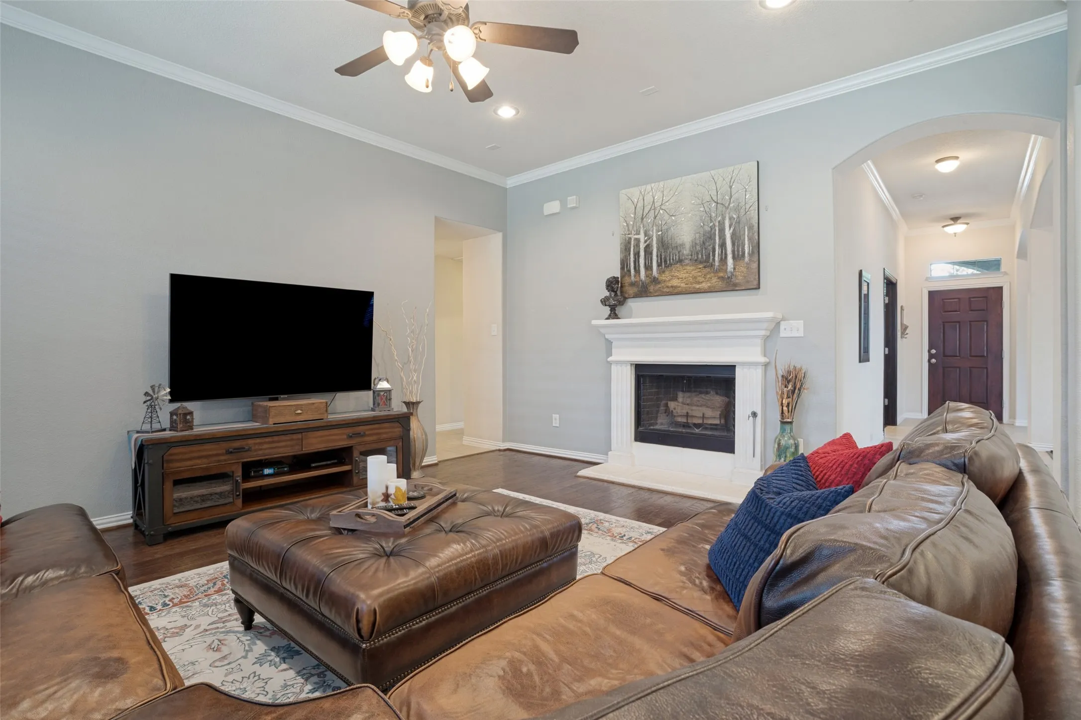 Single Family Residence For Sale in Denton County , 443 Brighton Street, Roanoke, Texas 76262, 4 Bedroom, 2 Bathroom, 1 Garage spaces, 2,246 Sqft, built in 2009, mls#21358981, Real Estate Agent in Roanoke, Homes For Sale in Denton county, Homes For Sale in Roanoke, Realtor in Roanoke Texas, Real Estate Brokerage Independent Realty Texas, Luminita Cordes Realtor