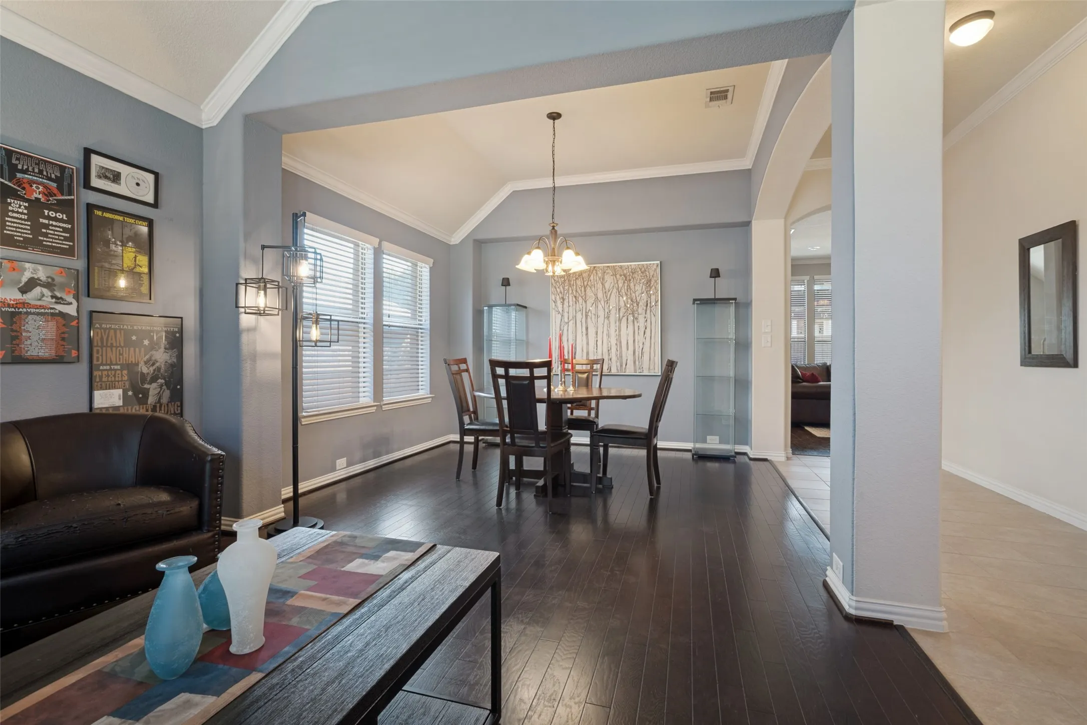 This front living space could be a Virtual Home Workspace