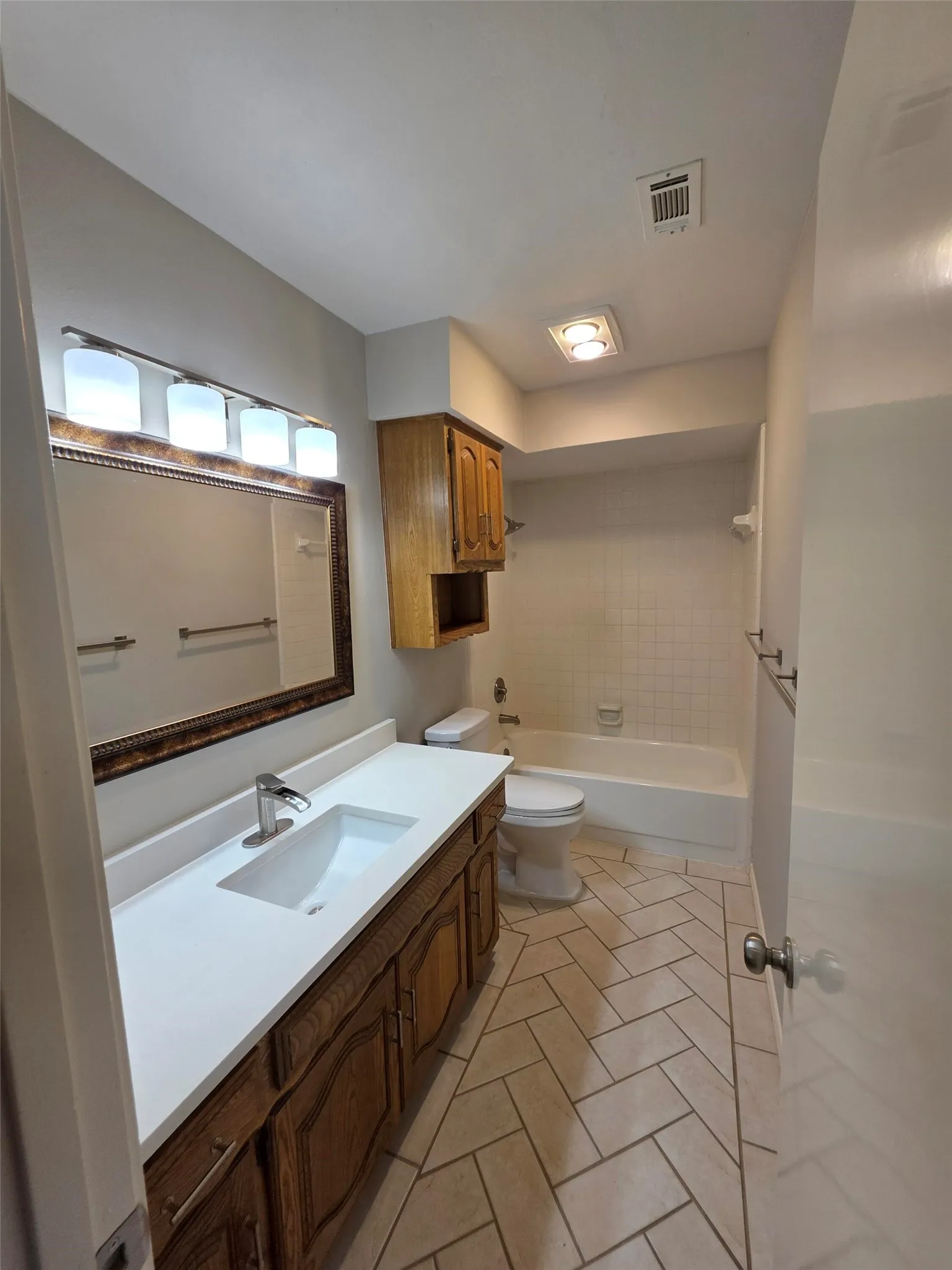 Single Family Residence For Sale in Dallas County , 2214 Shannon Lane, Richardson, Texas 75082, 4 Bedroom, 4 Bathroom, 2 Garage spaces, 2,708 Sqft, built in 1980, Price $539,900, mls#21359684, Real Estate Agent in Richardson, Homes For Sale in Dallas county, Homes For Sale in Richardson, Realtor in Richardson Texas, Real Estate Brokerage Independent Realty Texas, Luminita Cordes Realtor