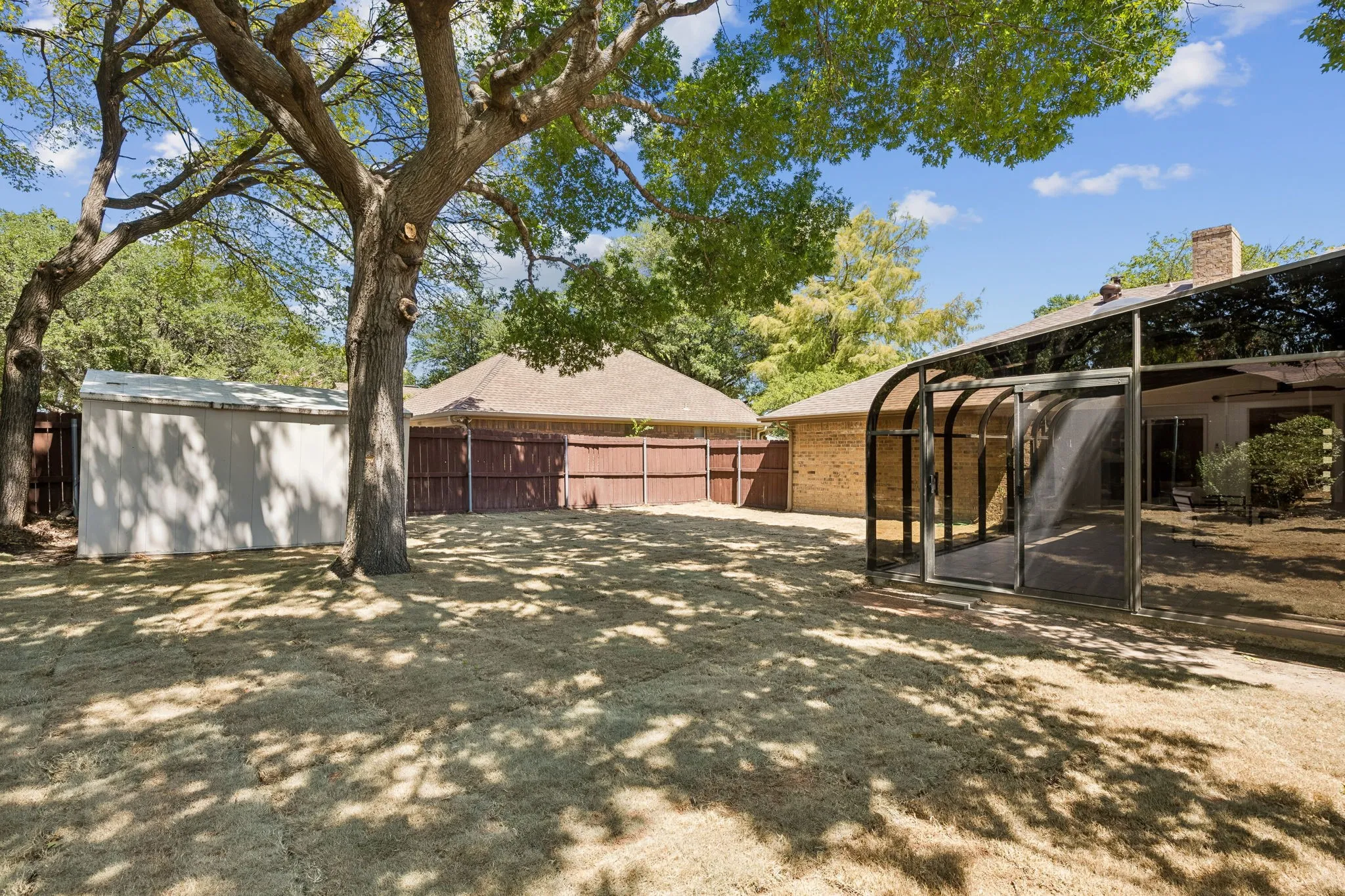 Single Family Residence For Sale in Collin County , 3101 Foxboro Drive, Richardson, Texas 75082, 4 Bedroom, 2 Bathroom, 2 Garage spaces, 1,864 Sqft, built in 1979, mls#21359689, Real Estate Agent in Richardson, Homes For Sale in Collin county, Homes For Sale in Richardson, Realtor in Richardson Texas, Real Estate Brokerage Independent Realty Texas, Luminita Cordes Realtor