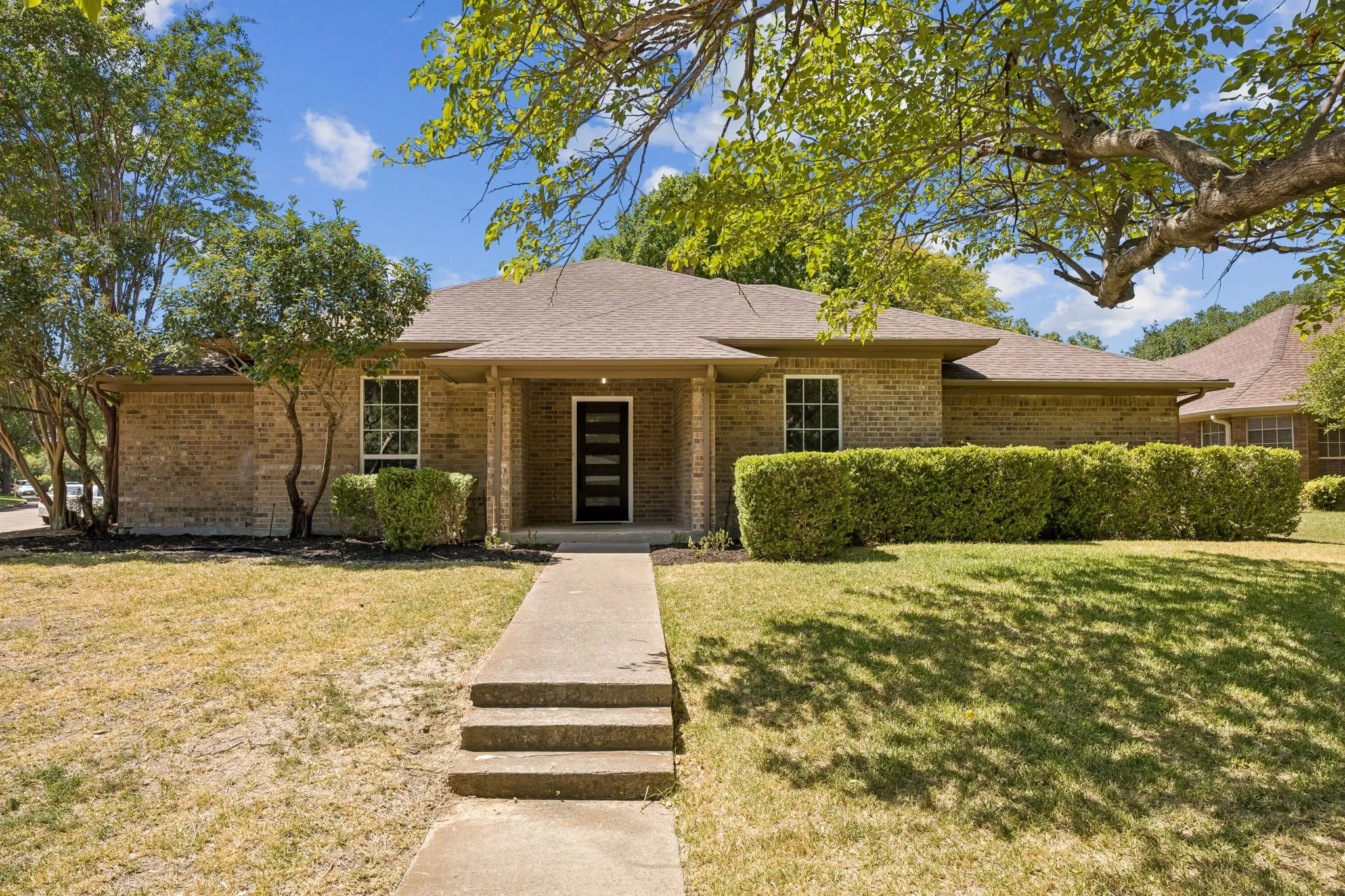 Single Family Residence For Sale in Collin County , 3101 Foxboro Drive, Richardson, Texas 75082, 4 Bedroom, 2 Bathroom, 2 Garage spaces, 1,864 Sqft, built in 1979, mls#21359689, Real Estate Agent in Richardson, Homes For Sale in Collin county, Homes For Sale in Richardson, Realtor in Richardson Texas, Real Estate Brokerage Independent Realty Texas, Luminita Cordes Realtor