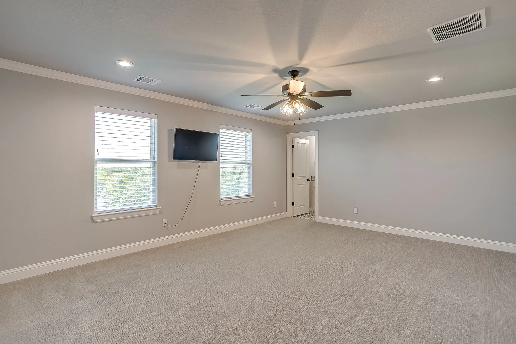 Single Family Residence For Sale in Parker County , 2161 Eagles Ridge Drive, Weatherford, Texas 76087, 4 Bedroom, 5 Bathroom, 6 Garage spaces, 3,995 Sqft, built in 2022, mls#21358325, Real Estate Agent in Weatherford, Homes For Sale in Parker county, Homes For Sale in Weatherford, Realtor in Weatherford Texas, Real Estate Brokerage Independent Realty Texas, Luminita Cordes Realtor