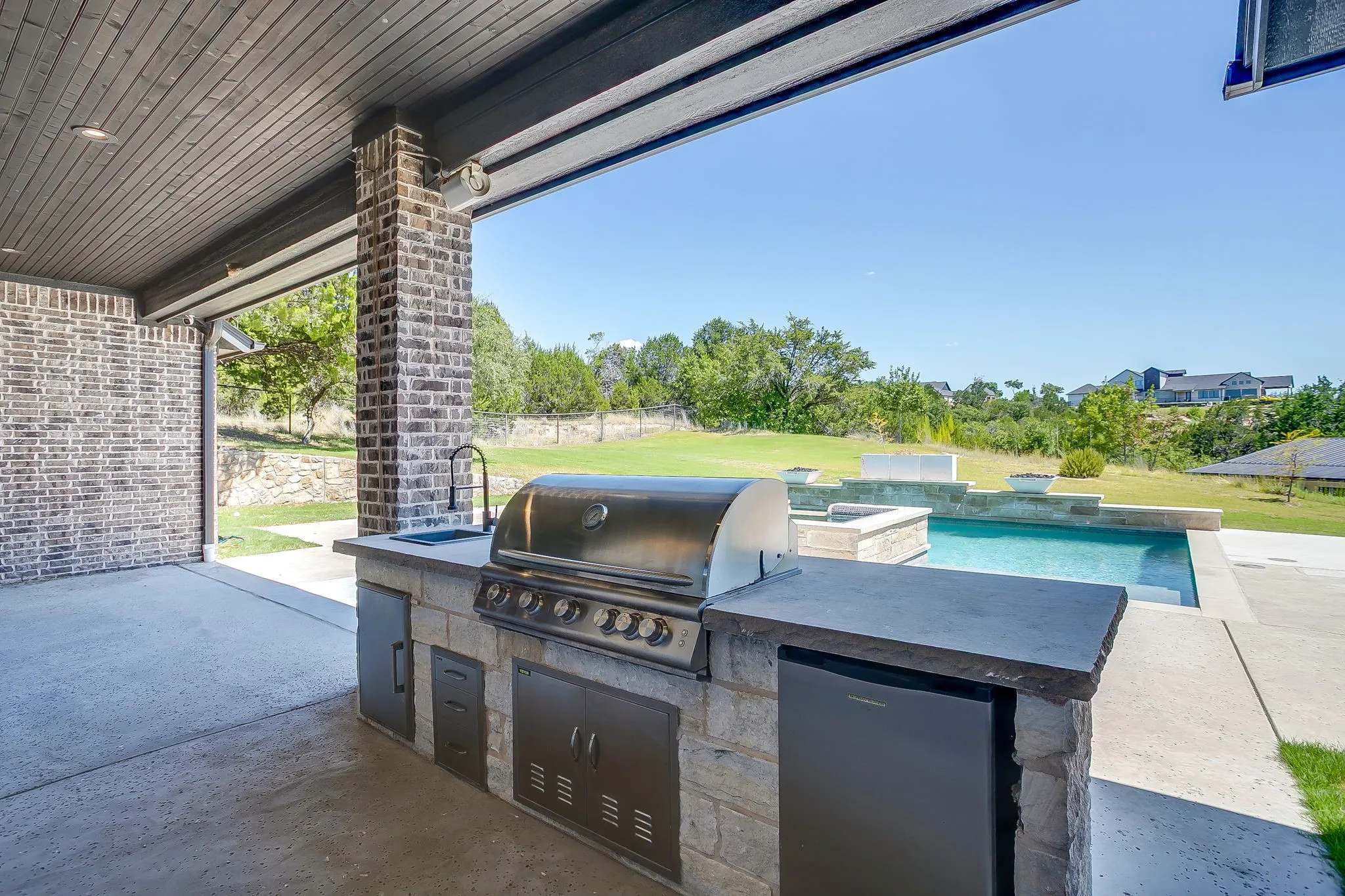 Single Family Residence For Sale in Parker County , 2161 Eagles Ridge Drive, Weatherford, Texas 76087, 4 Bedroom, 5 Bathroom, 6 Garage spaces, 3,995 Sqft, built in 2022, mls#21358325, Real Estate Agent in Weatherford, Homes For Sale in Parker county, Homes For Sale in Weatherford, Realtor in Weatherford Texas, Real Estate Brokerage Independent Realty Texas, Luminita Cordes Realtor