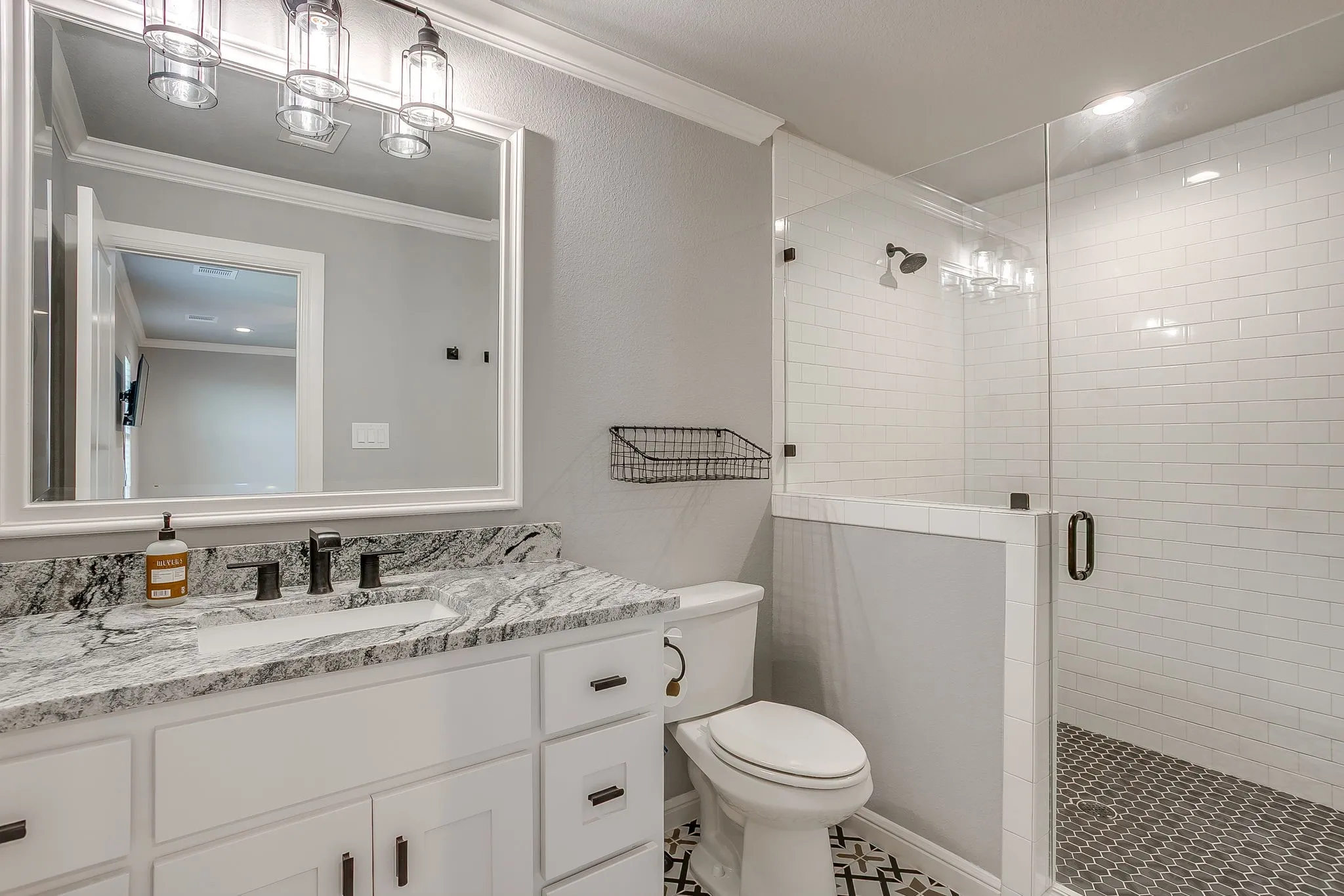Single Family Residence For Sale in Parker County , 2161 Eagles Ridge Drive, Weatherford, Texas 76087, 4 Bedroom, 5 Bathroom, 6 Garage spaces, 3,995 Sqft, built in 2022, mls#21358325, Real Estate Agent in Weatherford, Homes For Sale in Parker county, Homes For Sale in Weatherford, Realtor in Weatherford Texas, Real Estate Brokerage Independent Realty Texas, Luminita Cordes Realtor