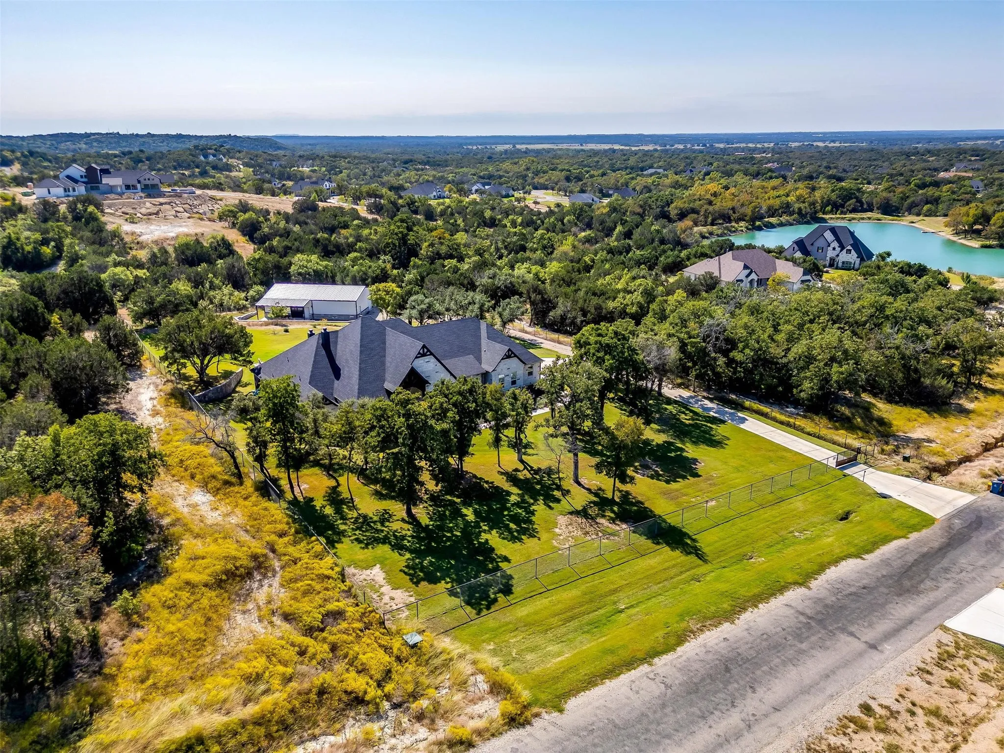 Single Family Residence For Sale in Parker County , 2161 Eagles Ridge Drive, Weatherford, Texas 76087, 4 Bedroom, 5 Bathroom, 6 Garage spaces, 3,995 Sqft, built in 2022, mls#21358325, Real Estate Agent in Weatherford, Homes For Sale in Parker county, Homes For Sale in Weatherford, Realtor in Weatherford Texas, Real Estate Brokerage Independent Realty Texas, Luminita Cordes Realtor