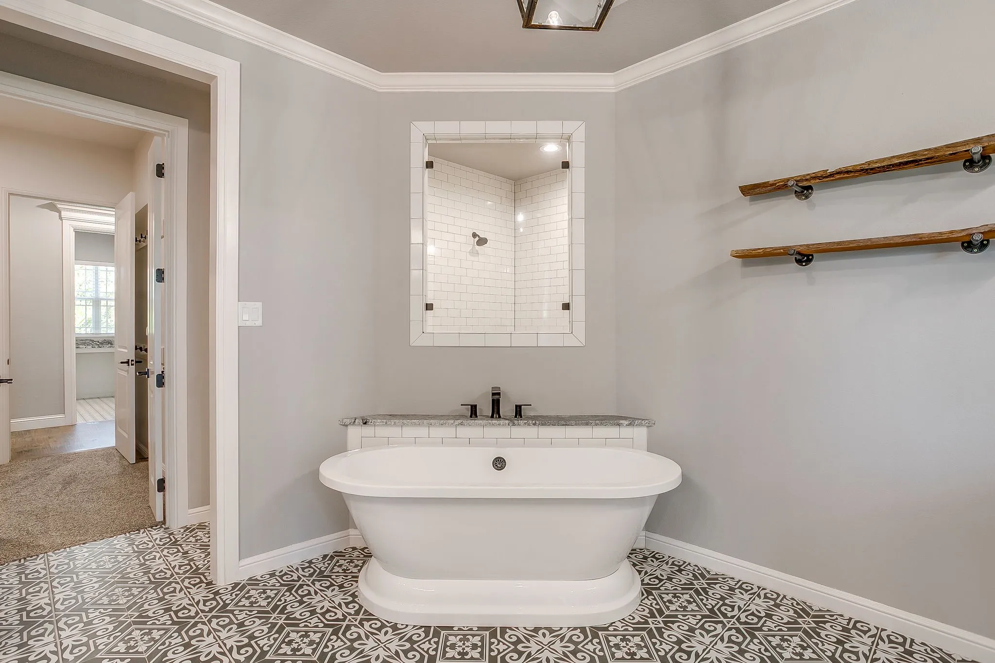 Single Family Residence For Sale in Parker County , 2161 Eagles Ridge Drive, Weatherford, Texas 76087, 4 Bedroom, 5 Bathroom, 6 Garage spaces, 3,995 Sqft, built in 2022, mls#21358325, Real Estate Agent in Weatherford, Homes For Sale in Parker county, Homes For Sale in Weatherford, Realtor in Weatherford Texas, Real Estate Brokerage Independent Realty Texas, Luminita Cordes Realtor