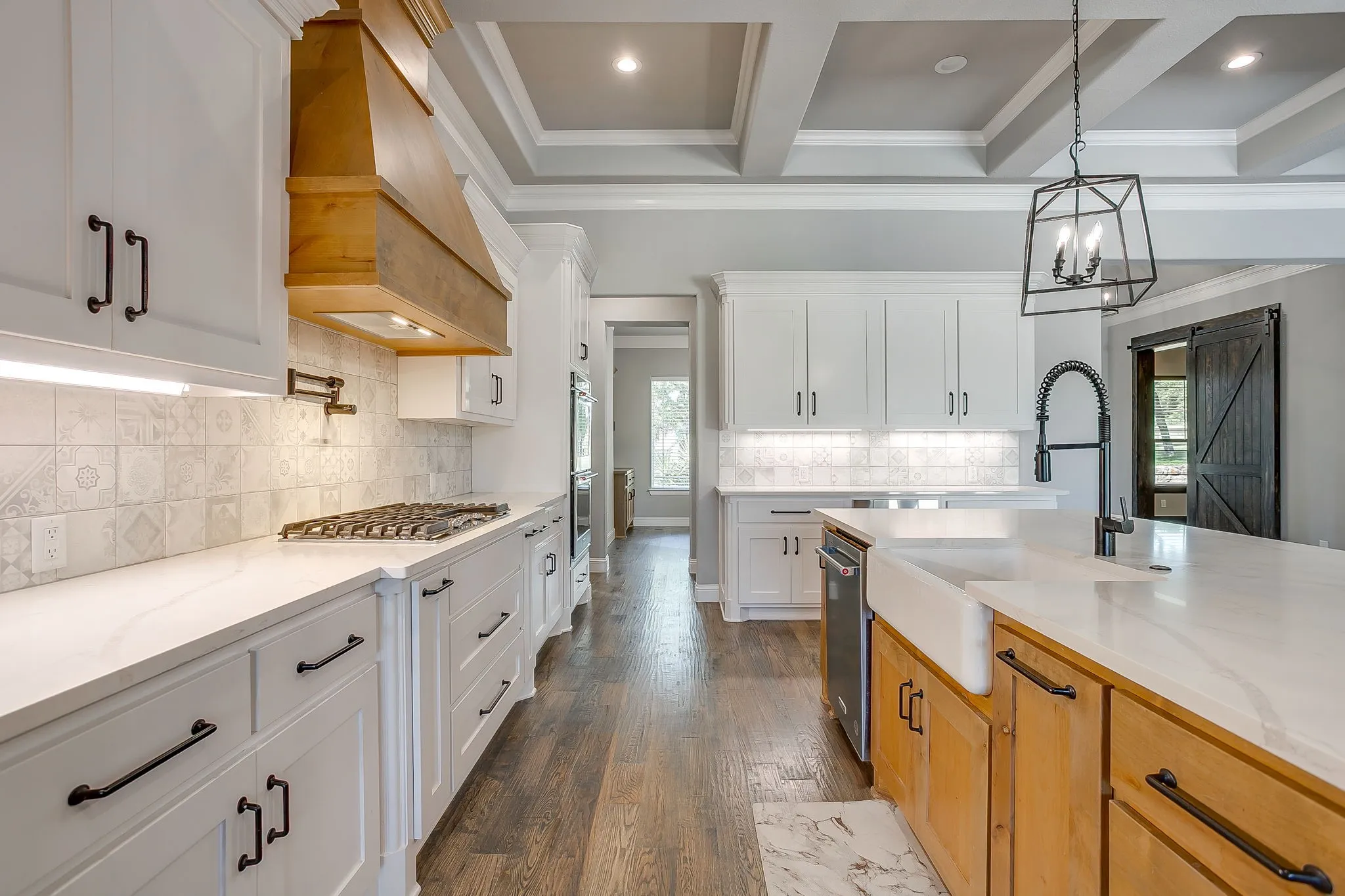 Single Family Residence For Sale in Parker County , 2161 Eagles Ridge Drive, Weatherford, Texas 76087, 4 Bedroom, 5 Bathroom, 6 Garage spaces, 3,995 Sqft, built in 2022, mls#21358325, Real Estate Agent in Weatherford, Homes For Sale in Parker county, Homes For Sale in Weatherford, Realtor in Weatherford Texas, Real Estate Brokerage Independent Realty Texas, Luminita Cordes Realtor
