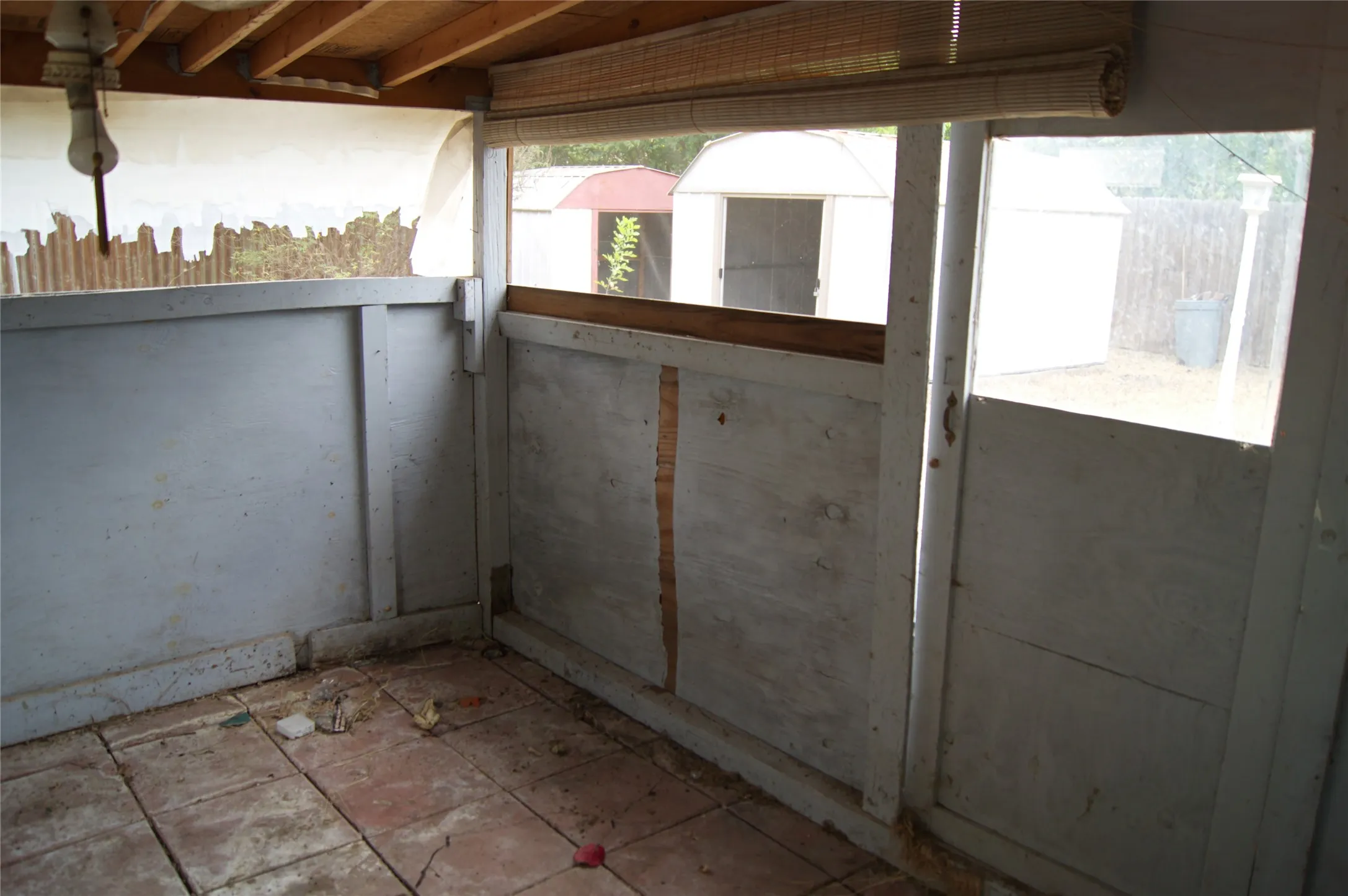 Single Family Residence For Sale in Coryell County , 2407 Oak Drive, Gatesville, Texas 76528, 3 Bedroom, 1 Bathroom, 1 Garage spaces, 1,362 Sqft, built in 1950, mls#21348898, Real Estate Agent in Gatesville, Homes For Sale in Coryell county, Homes For Sale in Gatesville, Realtor in Gatesville Texas, Real Estate Brokerage Independent Realty Texas, Luminita Cordes Realtor