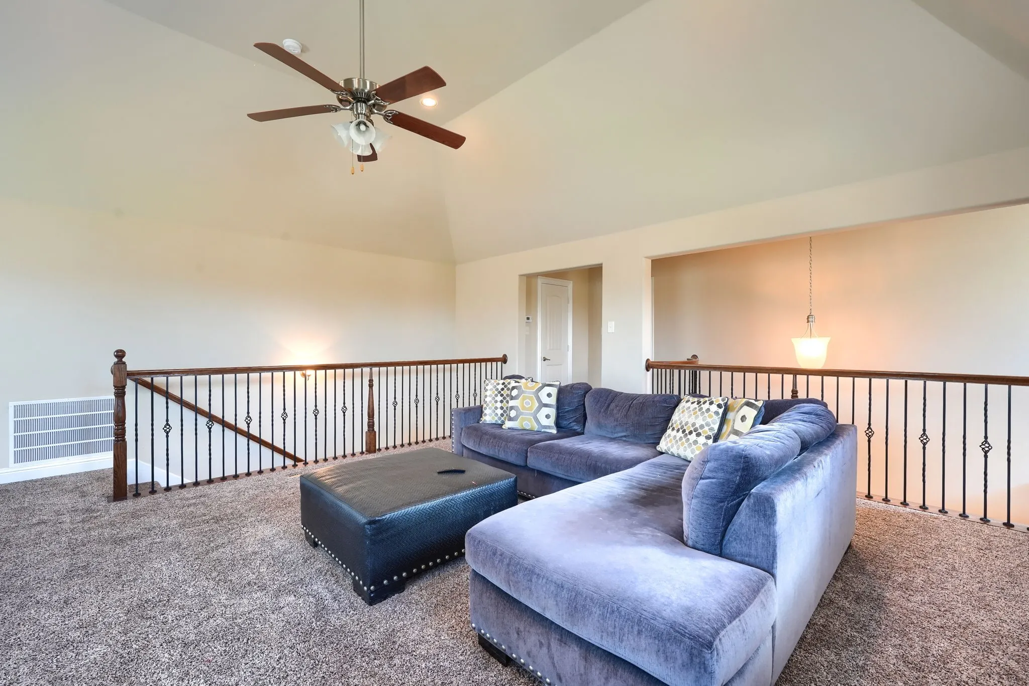 Single Family Residence For Sale in Dallas County , 2406 Lucerne Drive, Rowlett, Texas 75089, 3 Bedroom, 3 Bathroom, 2 Garage spaces, 2,475 Sqft, built in 2016, mls#21359692, Real Estate Agent in Rowlett, Homes For Sale in Dallas county, Homes For Sale in Rowlett, Realtor in Rowlett Texas, Real Estate Brokerage Independent Realty Texas, Luminita Cordes Realtor