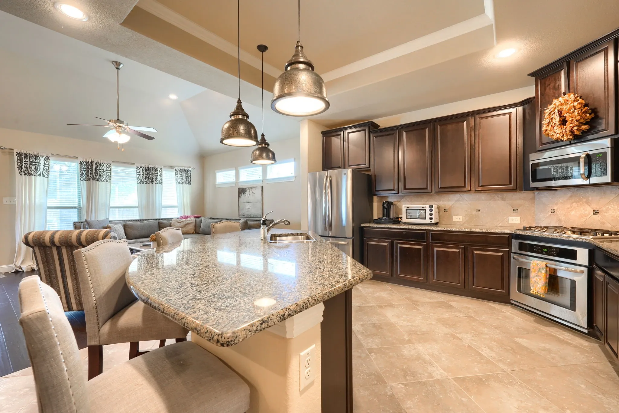 Single Family Residence For Sale in Dallas County , 2406 Lucerne Drive, Rowlett, Texas 75089, 3 Bedroom, 3 Bathroom, 2 Garage spaces, 2,475 Sqft, built in 2016, mls#21359692, Real Estate Agent in Rowlett, Homes For Sale in Dallas county, Homes For Sale in Rowlett, Realtor in Rowlett Texas, Real Estate Brokerage Independent Realty Texas, Luminita Cordes Realtor