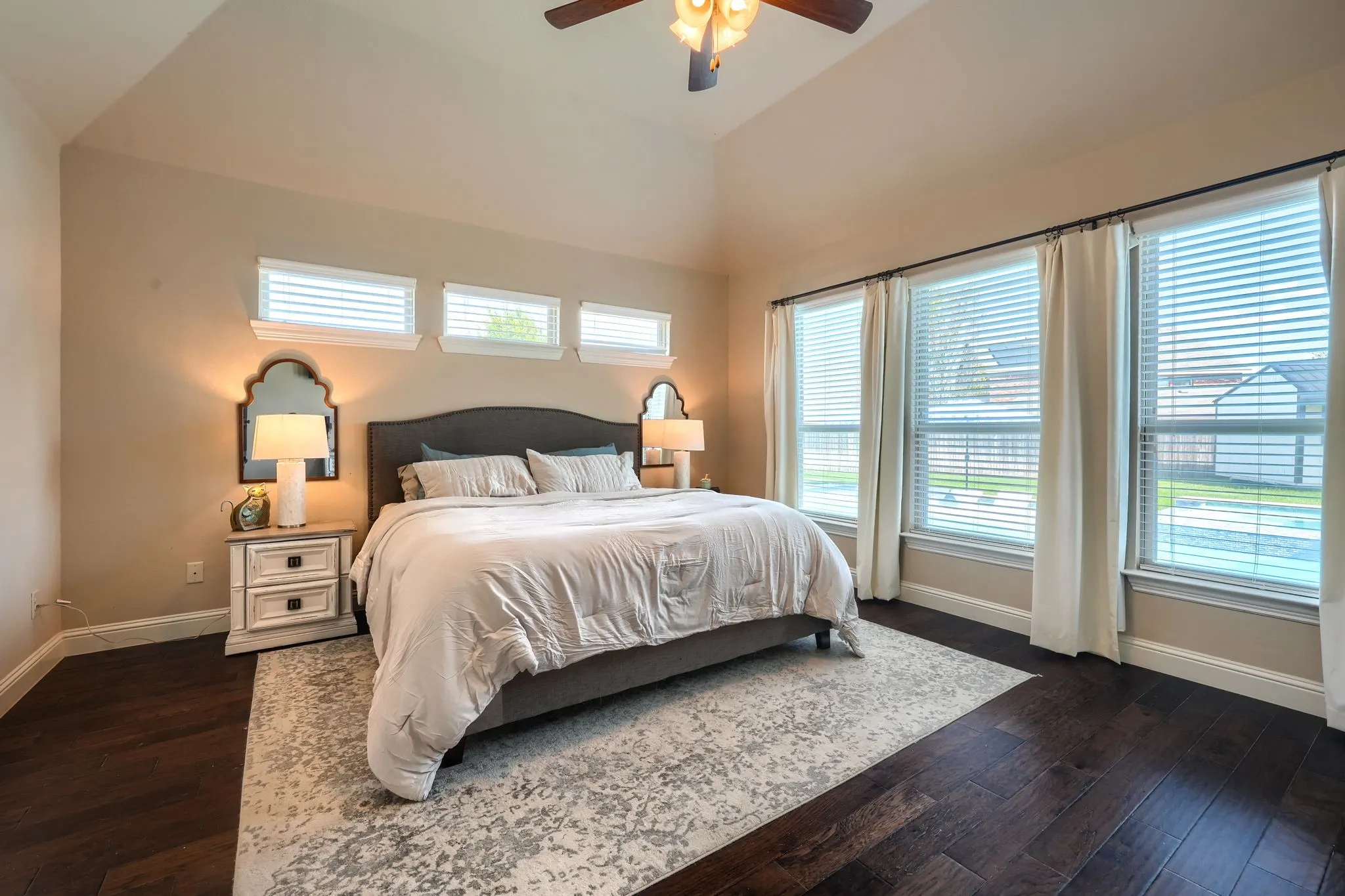 Single Family Residence For Sale in Dallas County , 2406 Lucerne Drive, Rowlett, Texas 75089, 3 Bedroom, 3 Bathroom, 2 Garage spaces, 2,475 Sqft, built in 2016, mls#21359692, Real Estate Agent in Rowlett, Homes For Sale in Dallas county, Homes For Sale in Rowlett, Realtor in Rowlett Texas, Real Estate Brokerage Independent Realty Texas, Luminita Cordes Realtor
