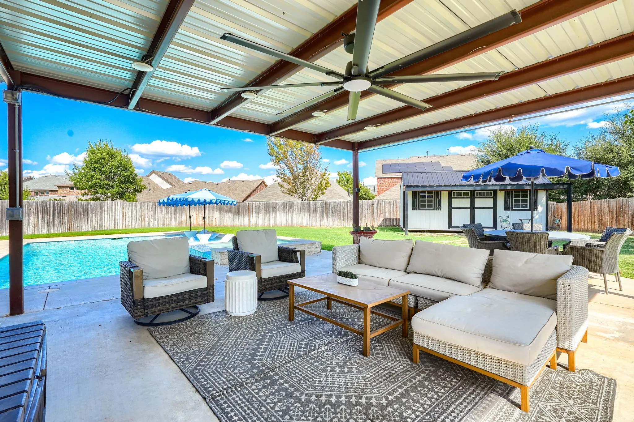 Single Family Residence For Sale in Dallas County , 2406 Lucerne Drive, Rowlett, Texas 75089, 3 Bedroom, 3 Bathroom, 2 Garage spaces, 2,475 Sqft, built in 2016, mls#21359692, Real Estate Agent in Rowlett, Homes For Sale in Dallas county, Homes For Sale in Rowlett, Realtor in Rowlett Texas, Real Estate Brokerage Independent Realty Texas, Luminita Cordes Realtor