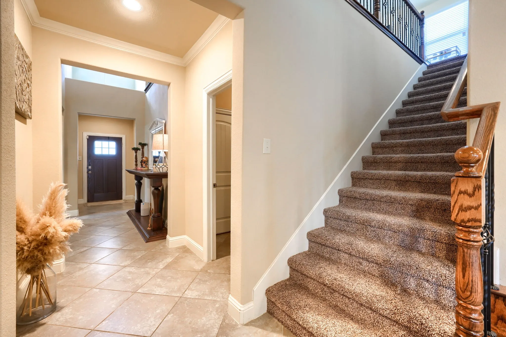 Single Family Residence For Sale in Dallas County , 2406 Lucerne Drive, Rowlett, Texas 75089, 3 Bedroom, 3 Bathroom, 2 Garage spaces, 2,475 Sqft, built in 2016, mls#21359692, Real Estate Agent in Rowlett, Homes For Sale in Dallas county, Homes For Sale in Rowlett, Realtor in Rowlett Texas, Real Estate Brokerage Independent Realty Texas, Luminita Cordes Realtor