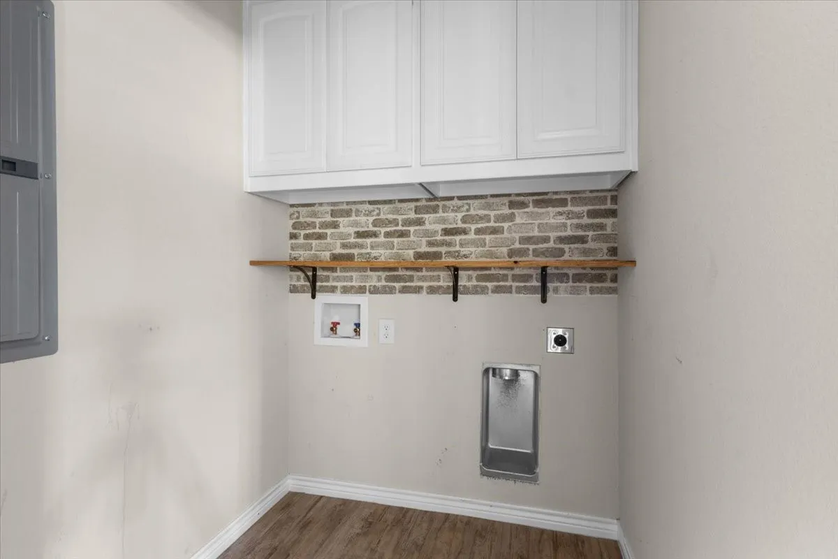 Single Family Residence For Sale in Parker County , 171 Brown Lane, Poolville, Texas 76487, 4 Bedroom, 2 Bathroom, Garage spaces, 1,655 Sqft, built in 2021, mls#21354440, Real Estate Agent in Poolville, Homes For Sale in Parker county, Homes For Sale in Poolville, Realtor in Poolville Texas, Real Estate Brokerage Independent Realty Texas, Luminita Cordes Realtor