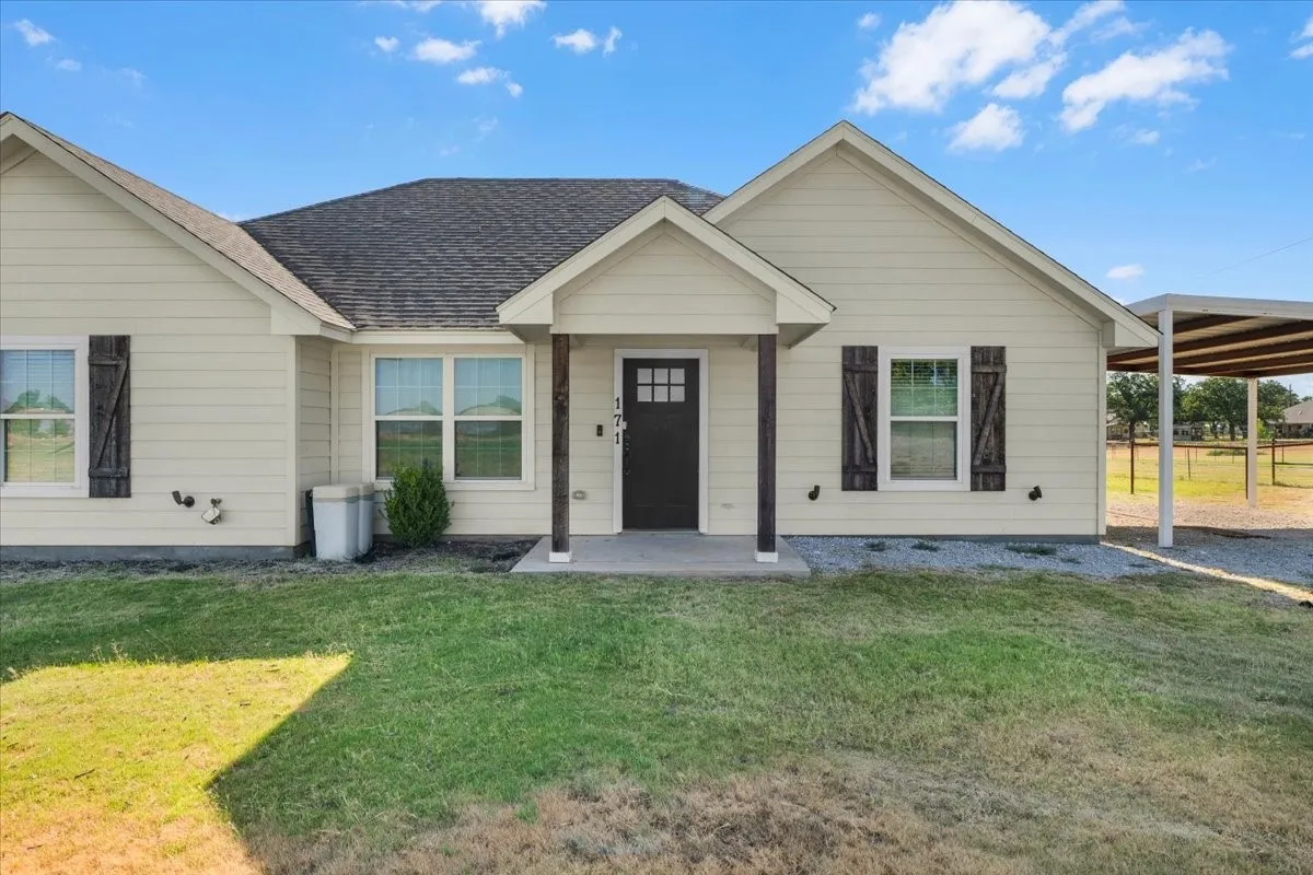 Single Family Residence For Sale in Parker County , 171 Brown Lane, Poolville, Texas 76487, 4 Bedroom, 2 Bathroom, Garage spaces, 1,655 Sqft, built in 2021, mls#21354440, Real Estate Agent in Poolville, Homes For Sale in Parker county, Homes For Sale in Poolville, Realtor in Poolville Texas, Real Estate Brokerage Independent Realty Texas, Luminita Cordes Realtor