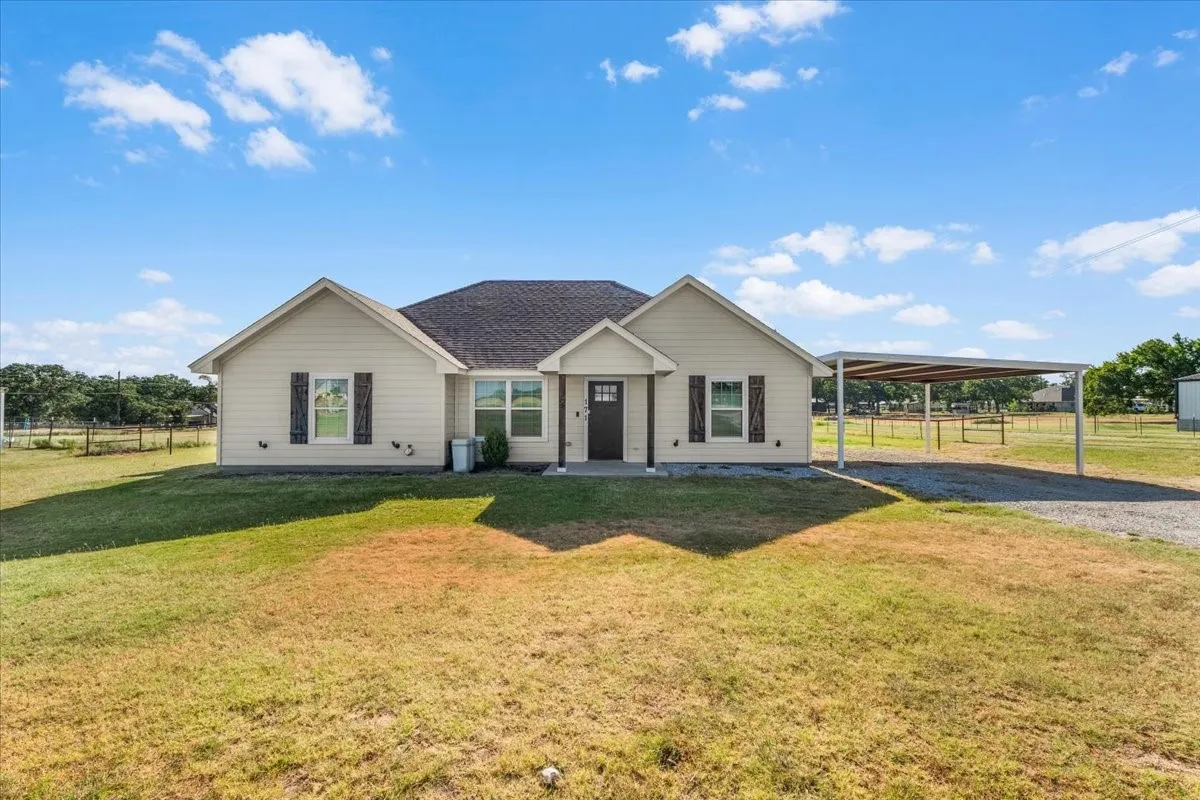 Single Family Residence For Sale in Parker County , 171 Brown Lane, Poolville, Texas 76487, 4 Bedroom, 2 Bathroom, Garage spaces, 1,655 Sqft, built in 2021, mls#21354440, Real Estate Agent in Poolville, Homes For Sale in Parker county, Homes For Sale in Poolville, Realtor in Poolville Texas, Real Estate Brokerage Independent Realty Texas, Luminita Cordes Realtor