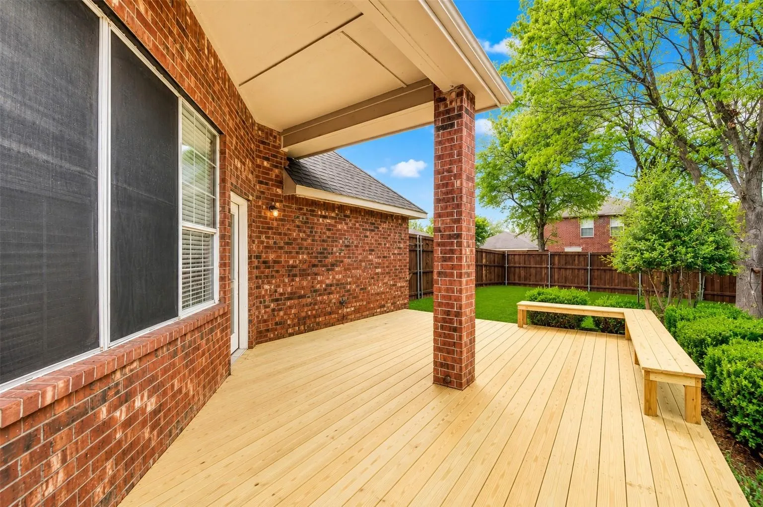 Single Family Residence For Rent in Dallas County , 5106 Petersburg Drive, Rowlett, Texas 75088, 4 Bedroom, 2 Bathroom, 2 Garage spaces, 1,996 Sqft, built in 1999, mls#21359708, Real Estate Agent in Rowlett, Homes For Rent in Dallas county, Homes For Rent in Rowlett, Realtor in Rowlett Texas, Real Estate Brokerage Independent Realty Texas, Luminita Cordes Realtor
