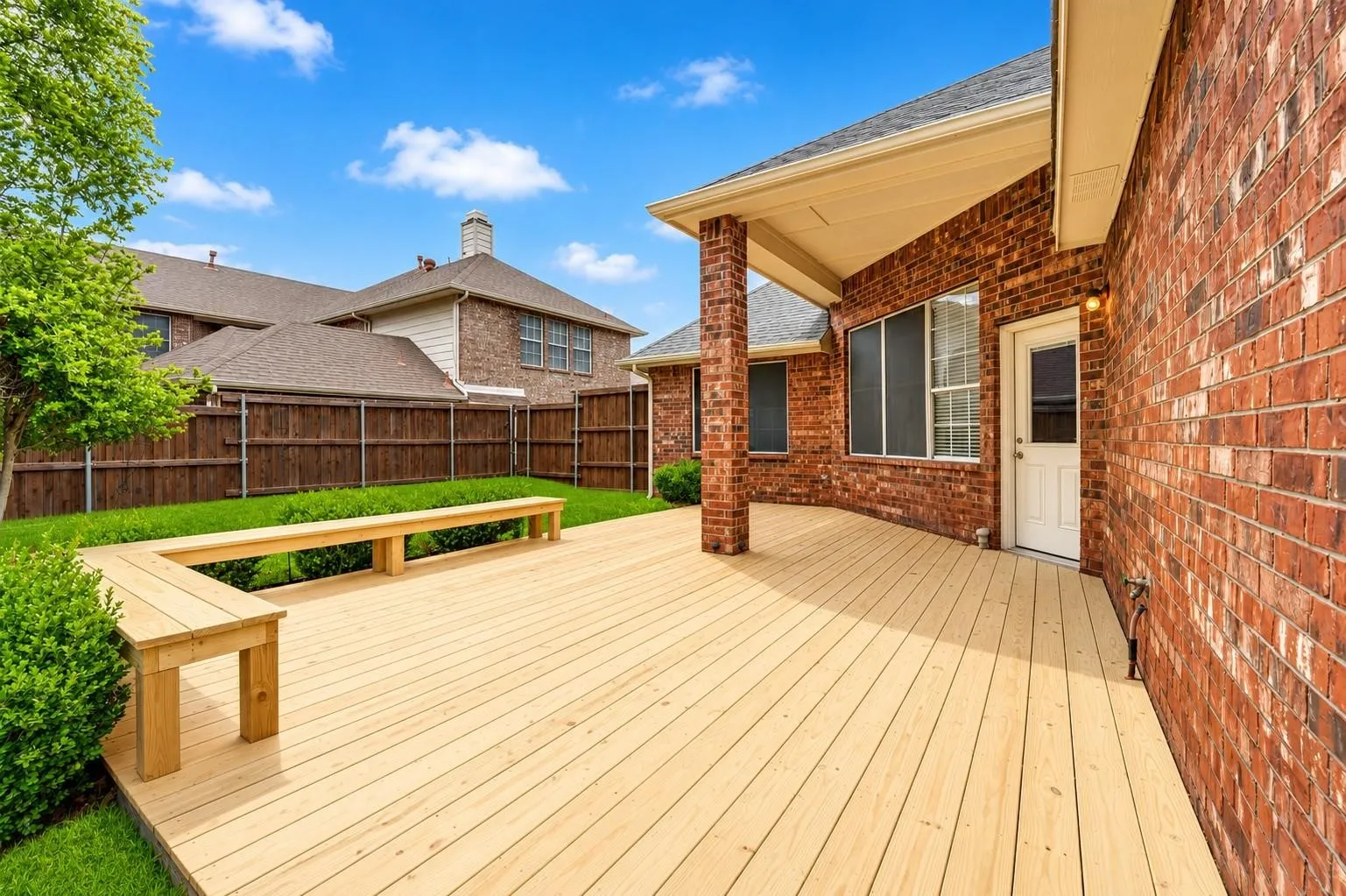 Single Family Residence For Rent in Dallas County , 5106 Petersburg Drive, Rowlett, Texas 75088, 4 Bedroom, 2 Bathroom, 2 Garage spaces, 1,996 Sqft, built in 1999, mls#21359708, Real Estate Agent in Rowlett, Homes For Rent in Dallas county, Homes For Rent in Rowlett, Realtor in Rowlett Texas, Real Estate Brokerage Independent Realty Texas, Luminita Cordes Realtor
