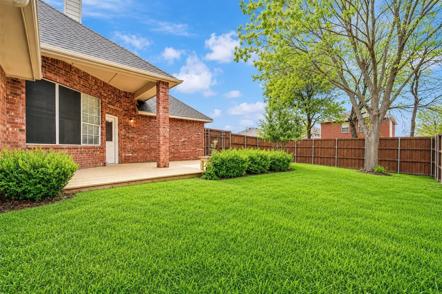 Single Family Residence For Rent in Dallas County , 5106 Petersburg Drive, Rowlett, Texas 75088, 4 Bedroom, 2 Bathroom, 2 Garage spaces, 1,996 Sqft, built in 1999, mls#21359708, Real Estate Agent in Rowlett, Homes For Rent in Dallas county, Homes For Rent in Rowlett, Realtor in Rowlett Texas, Real Estate Brokerage Independent Realty Texas, Luminita Cordes Realtor