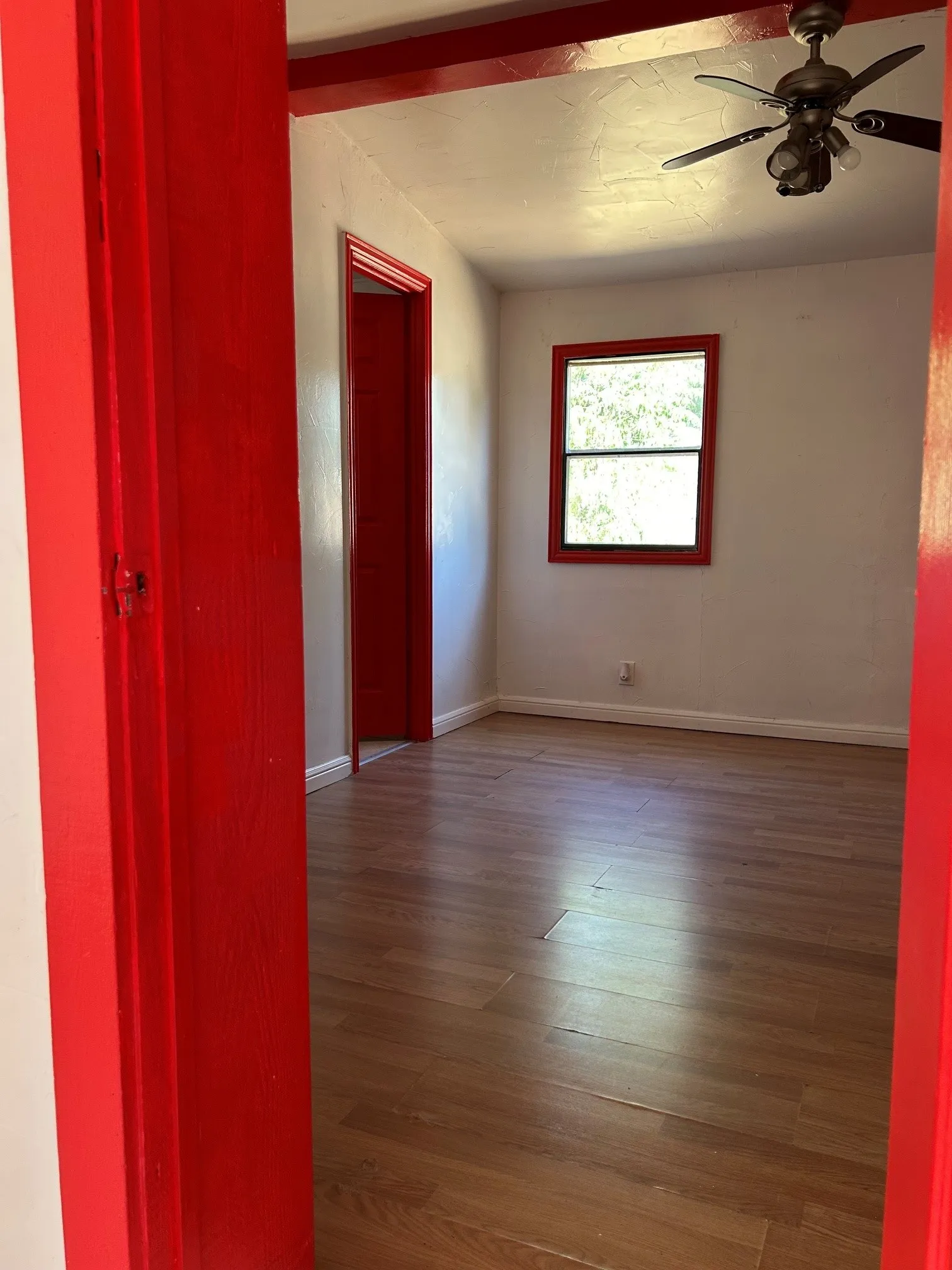 Mobile Home For Sale in Hood County , 3006 Mesquite Drive, Granbury, Texas 76048, 3 Bedroom, 2 Bathroom, Garage spaces, 1,088 Sqft, built in 1983, mls#21358717, Real Estate Agent in Granbury, Homes For Sale in Hood county, Homes For Sale in Granbury, Realtor in Granbury Texas, Real Estate Brokerage Independent Realty Texas, Luminita Cordes Realtor