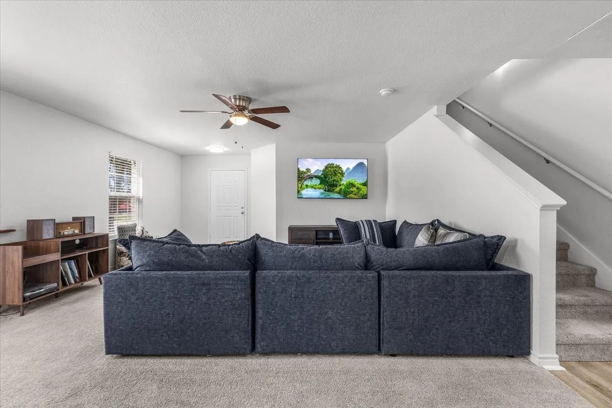 Single Family Residence For Sale in Tarrant County , 4100 Calamar Street, Fort Worth, Texas 76106, 3 Bedroom, 3 Bathroom, 2 Garage spaces, 1,990 Sqft, built in 2006, mls#21355321, Real Estate Agent in Fort Worth, Homes For Sale in Tarrant county, Homes For Sale in Fort Worth, Realtor in Fort Worth Texas, Real Estate Brokerage Independent Realty Texas, Luminita Cordes Realtor