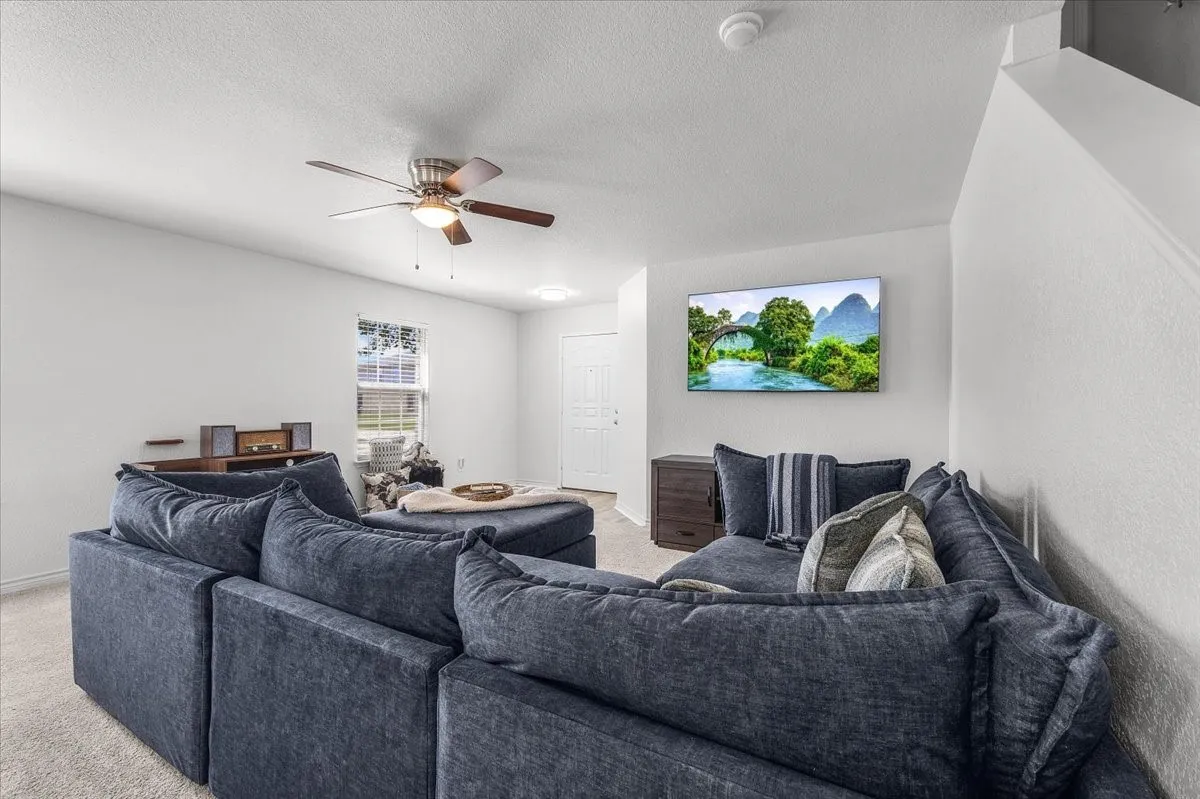 Single Family Residence For Sale in Tarrant County , 4100 Calamar Street, Fort Worth, Texas 76106, 3 Bedroom, 3 Bathroom, 2 Garage spaces, 1,990 Sqft, built in 2006, mls#21355321, Real Estate Agent in Fort Worth, Homes For Sale in Tarrant county, Homes For Sale in Fort Worth, Realtor in Fort Worth Texas, Real Estate Brokerage Independent Realty Texas, Luminita Cordes Realtor