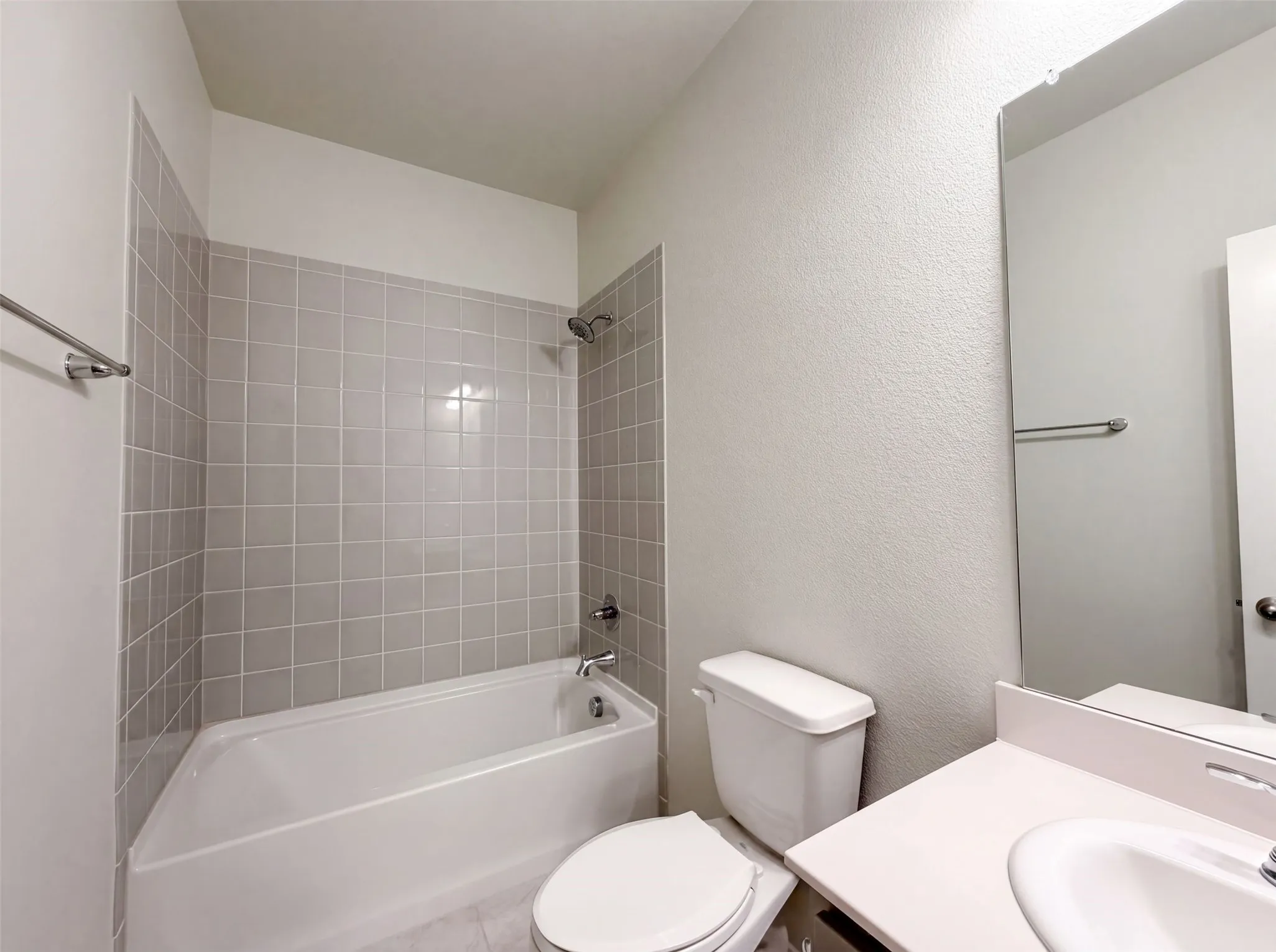 Single Family Residence For Sale in Tarrant County , 5904 Saddle Pack Drive, Fort Worth, Texas 76123, 4 Bedroom, 3 Bathroom, 2 Garage spaces, 2,901 Sqft, built in 2020, mls#21357396, Real Estate Agent in Fort Worth, Homes For Sale in Tarrant county, Homes For Sale in Fort Worth, Realtor in Fort Worth Texas, Real Estate Brokerage Independent Realty Texas, Luminita Cordes Realtor