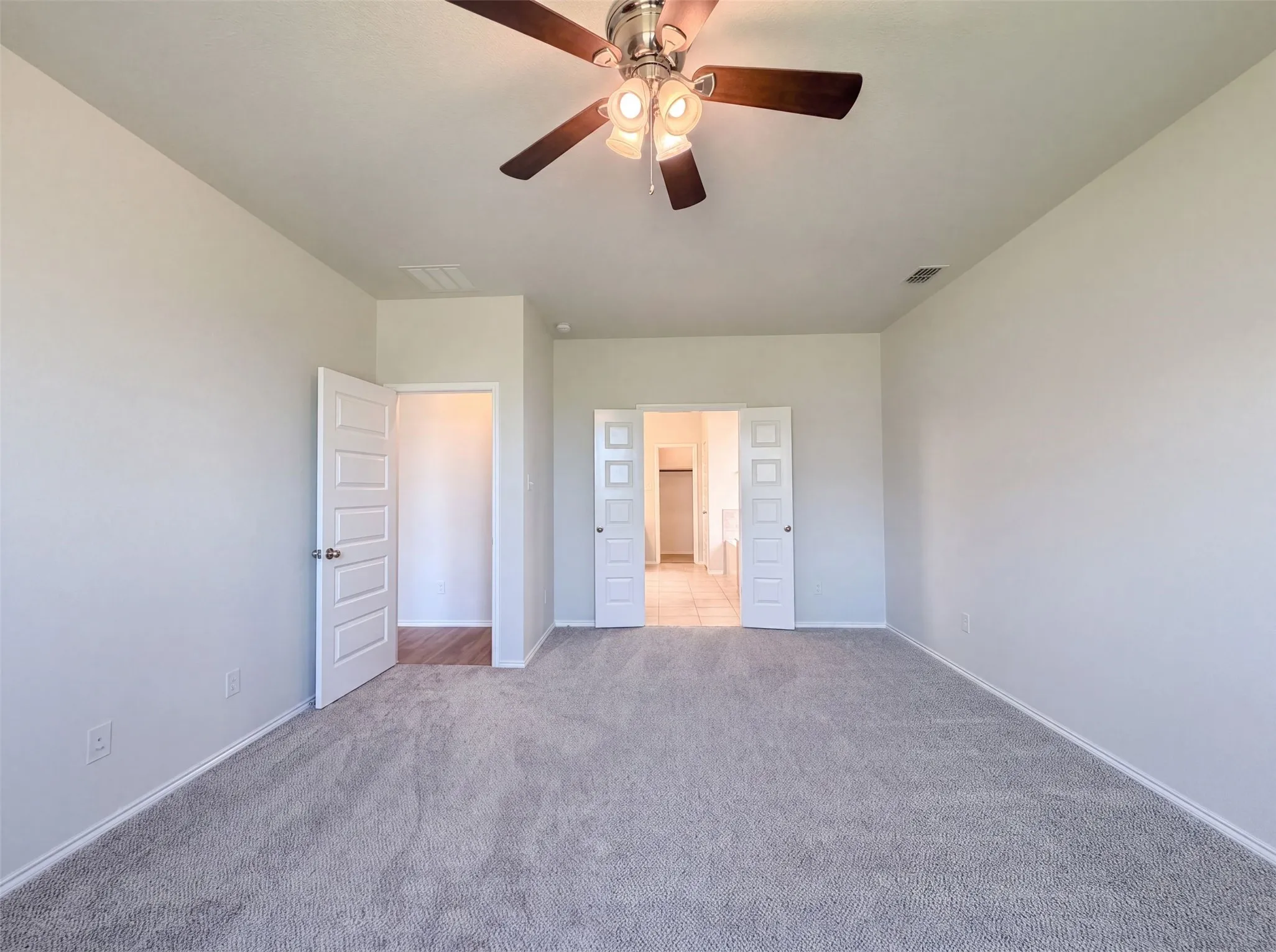 Single Family Residence For Sale in Tarrant County , 5904 Saddle Pack Drive, Fort Worth, Texas 76123, 4 Bedroom, 3 Bathroom, 2 Garage spaces, 2,901 Sqft, built in 2020, mls#21357396, Real Estate Agent in Fort Worth, Homes For Sale in Tarrant county, Homes For Sale in Fort Worth, Realtor in Fort Worth Texas, Real Estate Brokerage Independent Realty Texas, Luminita Cordes Realtor