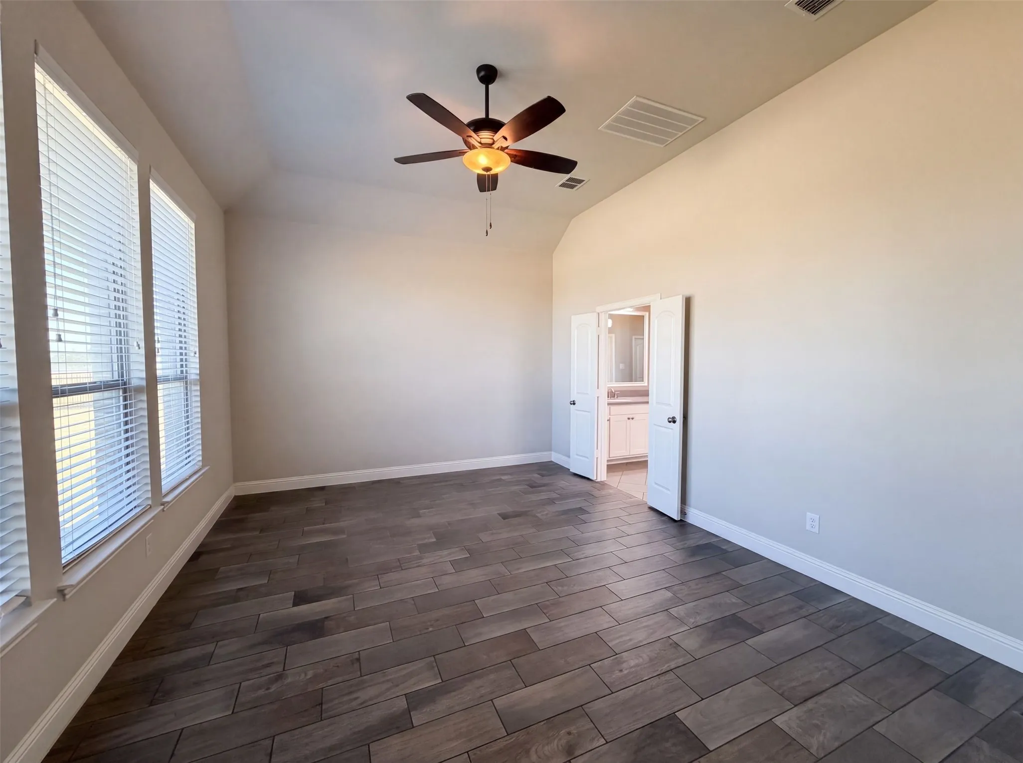Single Family Residence For Sale in Denton County , 15133 Seventeen Lakes Boulevard, Fort Worth, Texas 76262, 4 Bedroom, 3 Bathroom, 3 Garage spaces, 3,406 Sqft, built in 2015, mls#21357933, Real Estate Agent in Fort Worth, Homes For Sale in Denton county, Homes For Sale in Fort Worth, Realtor in Fort Worth Texas, Real Estate Brokerage Independent Realty Texas, Luminita Cordes Realtor