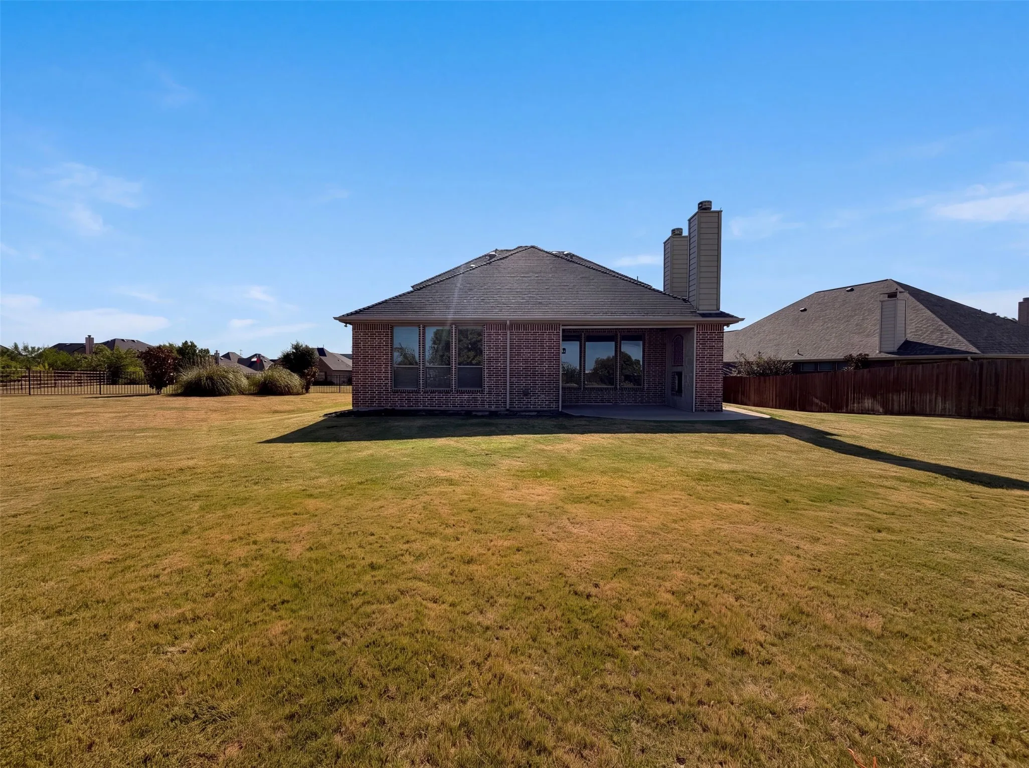 Single Family Residence For Sale in Denton County , 15133 Seventeen Lakes Boulevard, Fort Worth, Texas 76262, 4 Bedroom, 3 Bathroom, 3 Garage spaces, 3,406 Sqft, built in 2015, mls#21357933, Real Estate Agent in Fort Worth, Homes For Sale in Denton county, Homes For Sale in Fort Worth, Realtor in Fort Worth Texas, Real Estate Brokerage Independent Realty Texas, Luminita Cordes Realtor