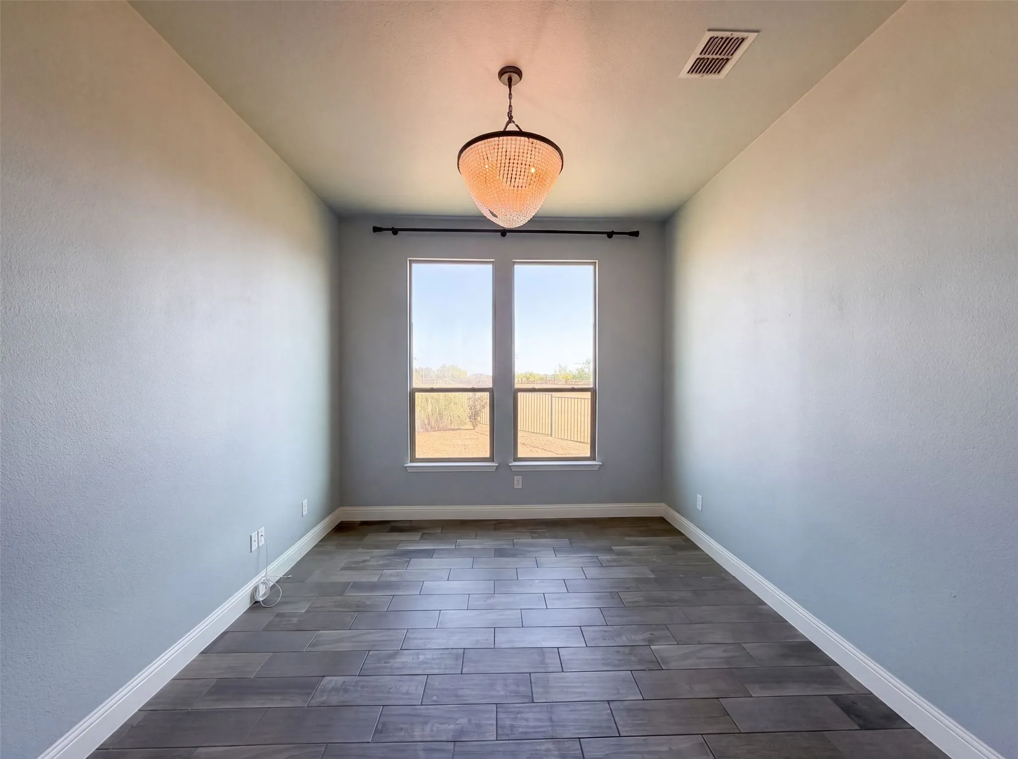 Single Family Residence For Sale in Denton County , 15133 Seventeen Lakes Boulevard, Fort Worth, Texas 76262, 4 Bedroom, 3 Bathroom, 3 Garage spaces, 3,406 Sqft, built in 2015, mls#21357933, Real Estate Agent in Fort Worth, Homes For Sale in Denton county, Homes For Sale in Fort Worth, Realtor in Fort Worth Texas, Real Estate Brokerage Independent Realty Texas, Luminita Cordes Realtor