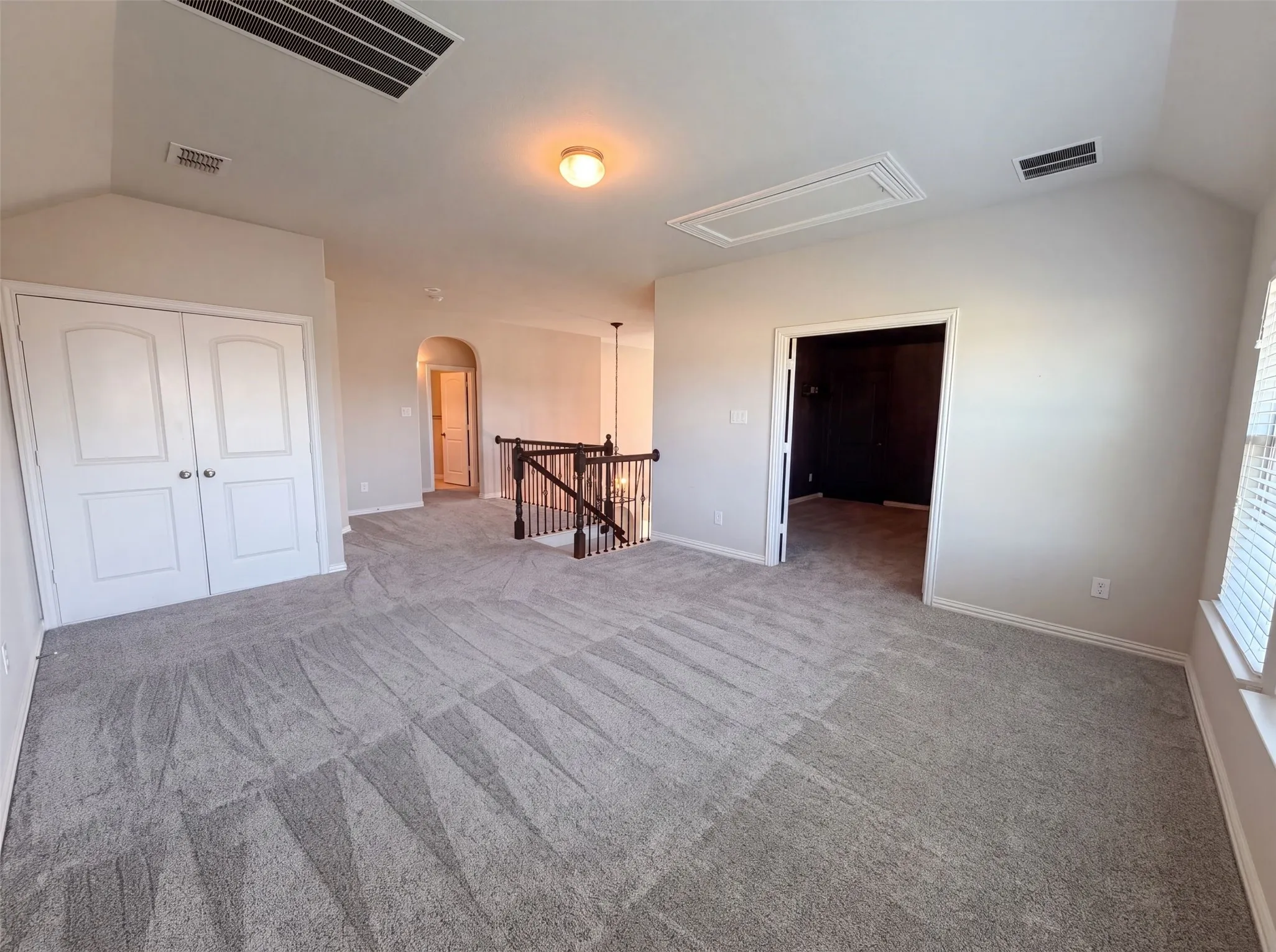 Single Family Residence For Sale in Denton County , 15133 Seventeen Lakes Boulevard, Fort Worth, Texas 76262, 4 Bedroom, 3 Bathroom, 3 Garage spaces, 3,406 Sqft, built in 2015, mls#21357933, Real Estate Agent in Fort Worth, Homes For Sale in Denton county, Homes For Sale in Fort Worth, Realtor in Fort Worth Texas, Real Estate Brokerage Independent Realty Texas, Luminita Cordes Realtor