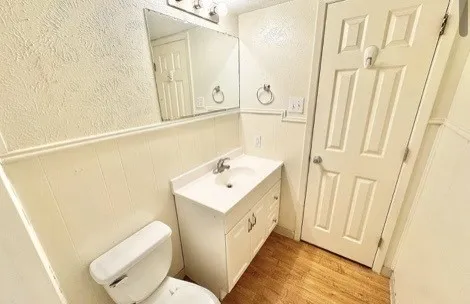 Apartment For Rent in Denton County , 1115 N Austin Street, Denton, Texas 76201, 2 Bedroom, 1 Bathroom, Garage spaces, 855 Sqft, built in 1970, Price $900, mls#21358860, Real Estate Agent in Denton, Homes For Rent in Denton county, Homes For Rent in Denton, Realtor in Denton Texas, Real Estate Brokerage Independent Realty Texas, Luminita Cordes Realtor