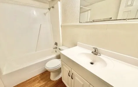 Apartment For Rent in Denton County , 1115 N Austin Street, Denton, Texas 76201, 2 Bedroom, 1 Bathroom, Garage spaces, 855 Sqft, built in 1970, Price $900, mls#21358860, Real Estate Agent in Denton, Homes For Rent in Denton county, Homes For Rent in Denton, Realtor in Denton Texas, Real Estate Brokerage Independent Realty Texas, Luminita Cordes Realtor