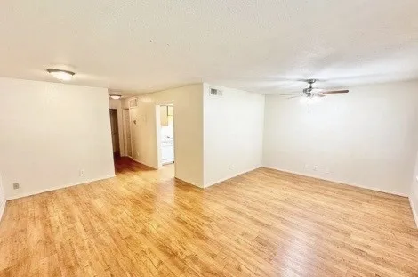Apartment For Rent in Denton County , 1115 N Austin Street, Denton, Texas 76201, 2 Bedroom, 1 Bathroom, Garage spaces, 855 Sqft, built in 1970, Price $900, mls#21358860, Real Estate Agent in Denton, Homes For Rent in Denton county, Homes For Rent in Denton, Realtor in Denton Texas, Real Estate Brokerage Independent Realty Texas, Luminita Cordes Realtor