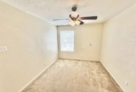 Apartment For Rent in Denton County , 1115 N Austin Street, Denton, Texas 76201, 2 Bedroom, 1 Bathroom, Garage spaces, 855 Sqft, built in 1970, Price $900, mls#21358860, Real Estate Agent in Denton, Homes For Rent in Denton county, Homes For Rent in Denton, Realtor in Denton Texas, Real Estate Brokerage Independent Realty Texas, Luminita Cordes Realtor