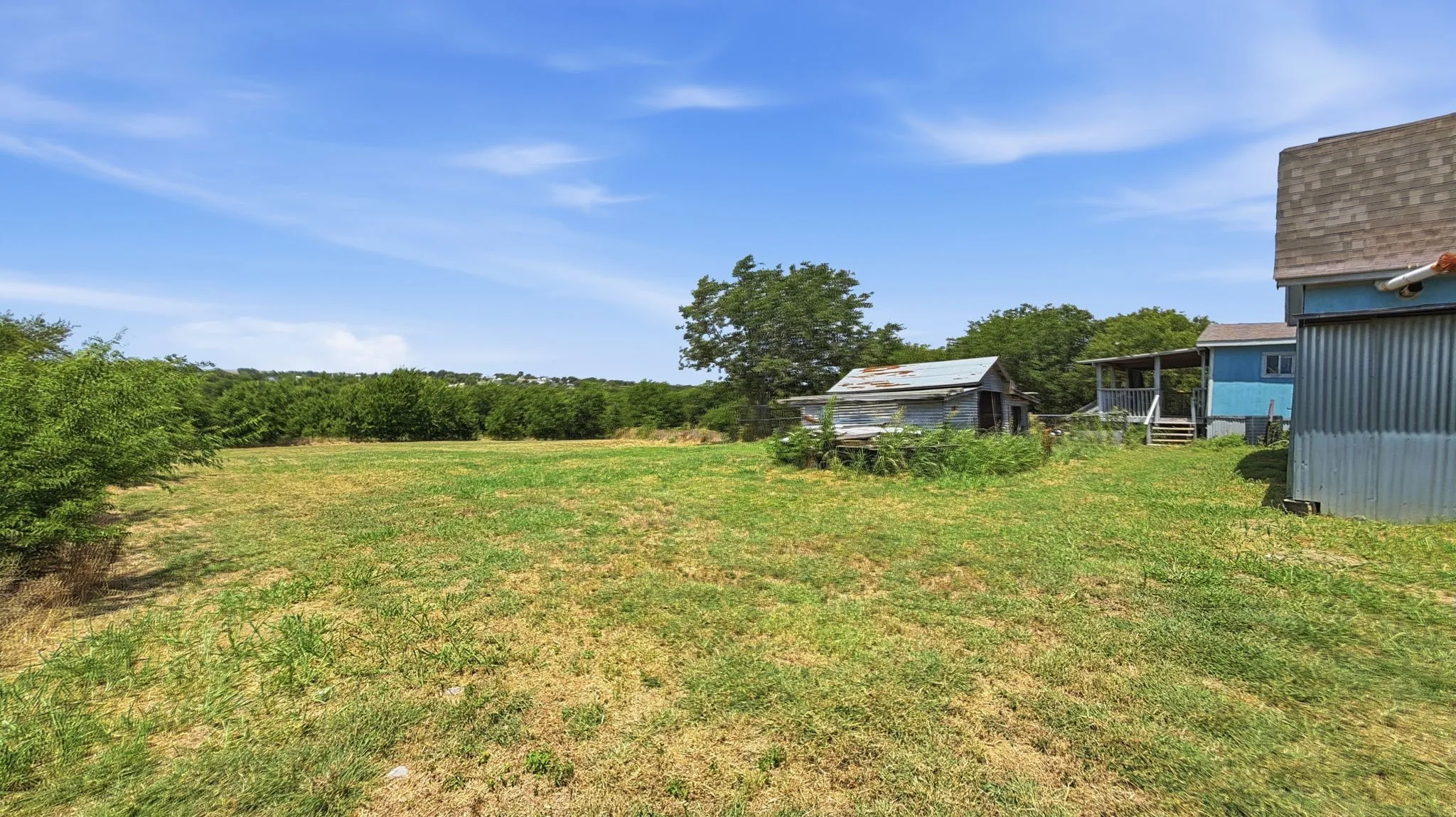 Mobile Home For Sale in Wise County , 136 Wilson Court, New Fairview, Texas 76078, 3 Bedroom, 2 Bathroom, Garage spaces, 1,176 Sqft, built in 1996, Price $150,000, mls#21348668, Real Estate Agent in New Fairview, Homes For Sale in Wise county, Homes For Sale in New Fairview, Realtor in New Fairview Texas, Real Estate Brokerage Independent Realty Texas, Luminita Cordes Realtor